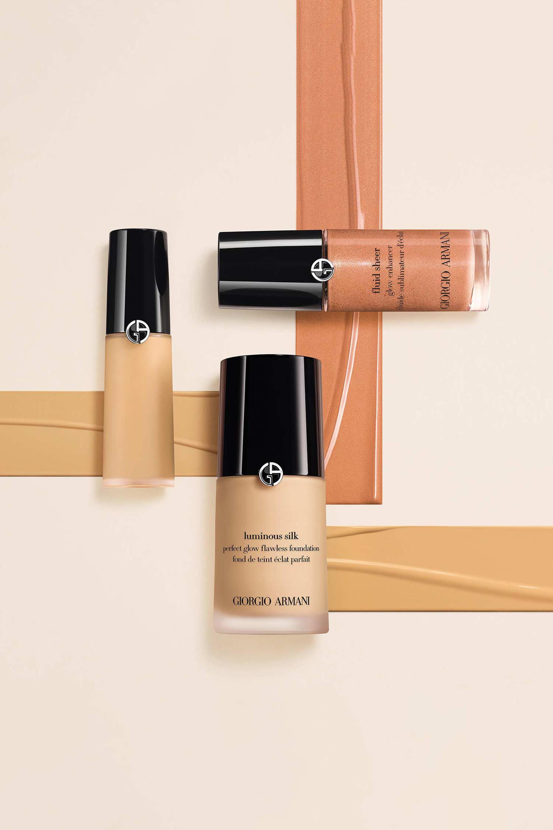 هايلايتر سائل شفاف لتعزيز إشراق البشرة