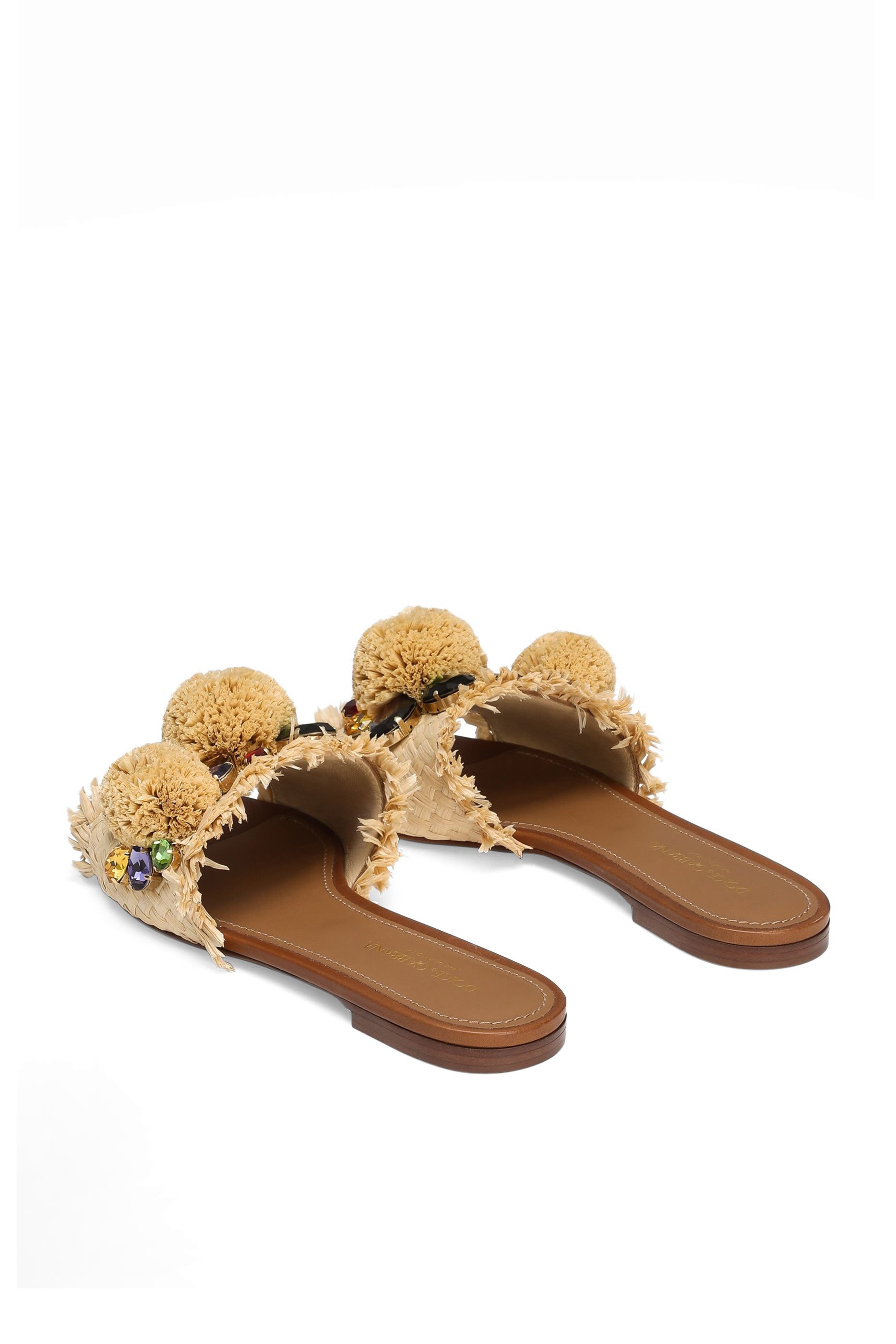 حذاء خفيف بتفاصيل مجدولة وشرابات