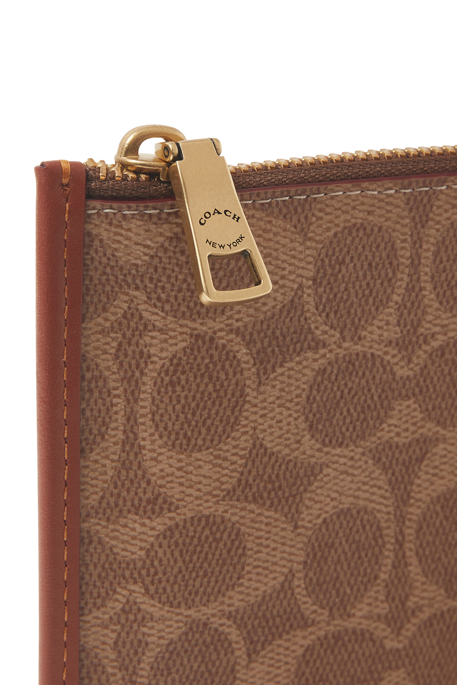 حقيبة بسحّاب وشعار نيو يورك قنب بشعار الماركة