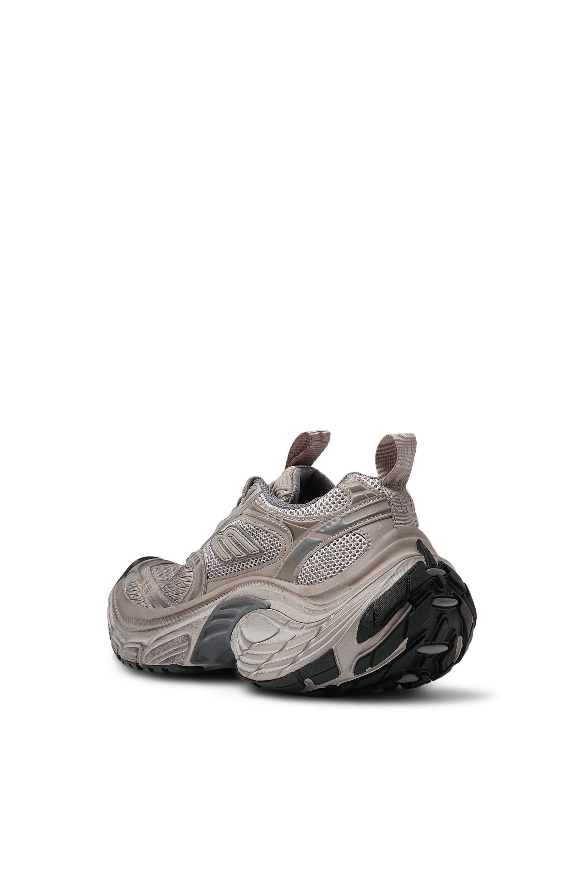 سنيكرز 6 إكس إل