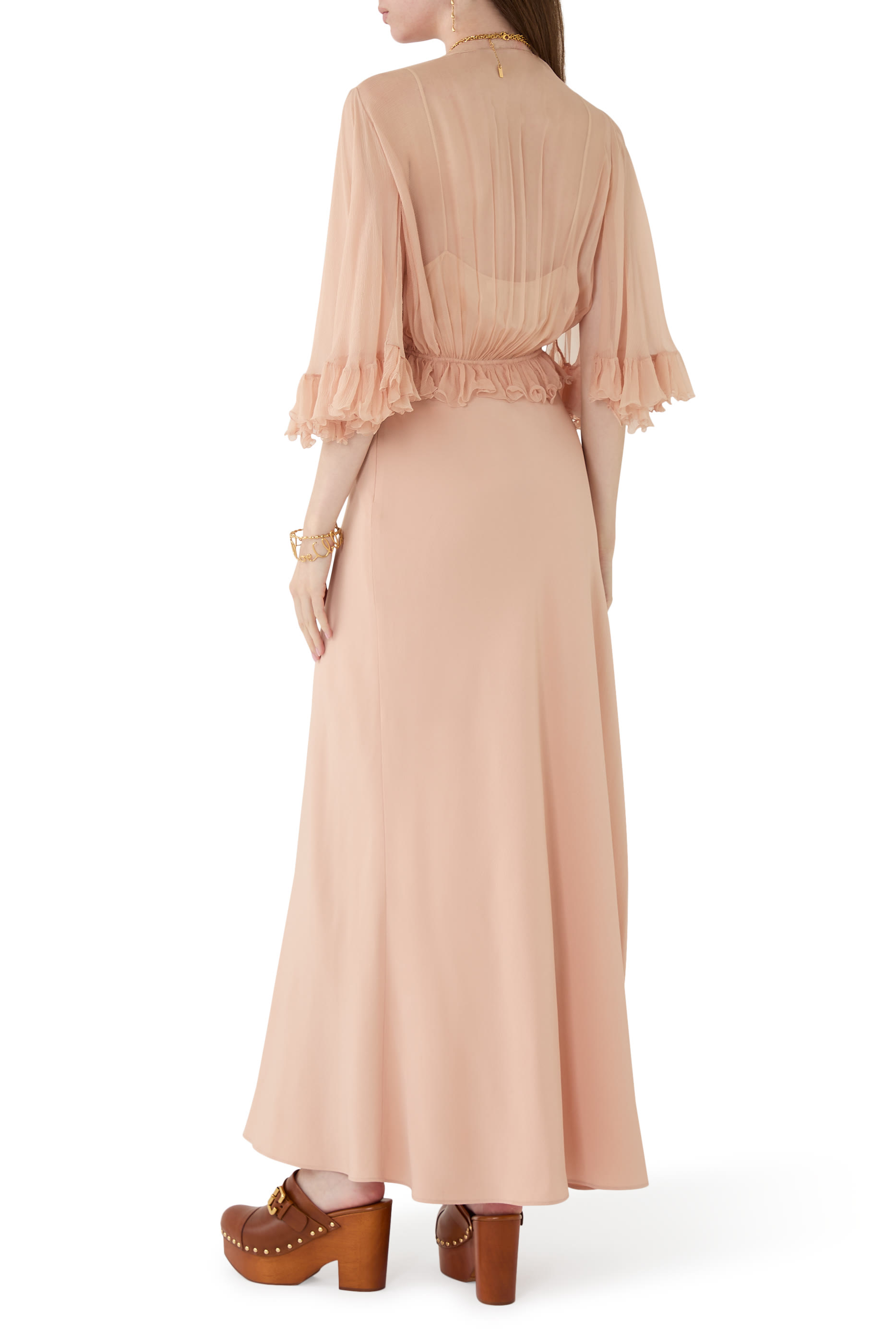 فستان طويل بياقة على شكل حرف V كريب ستان