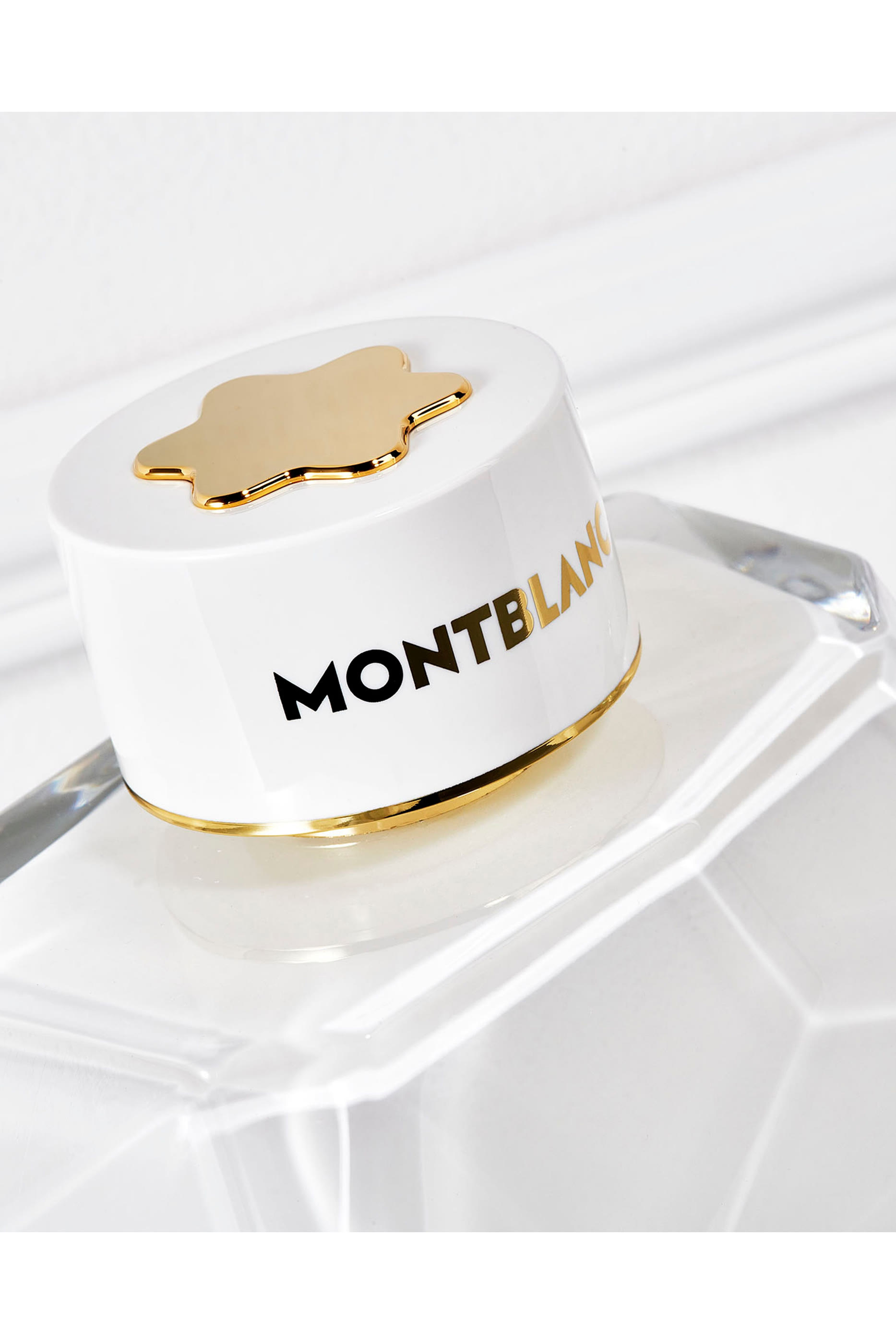 ماء عطر سجنيتشر