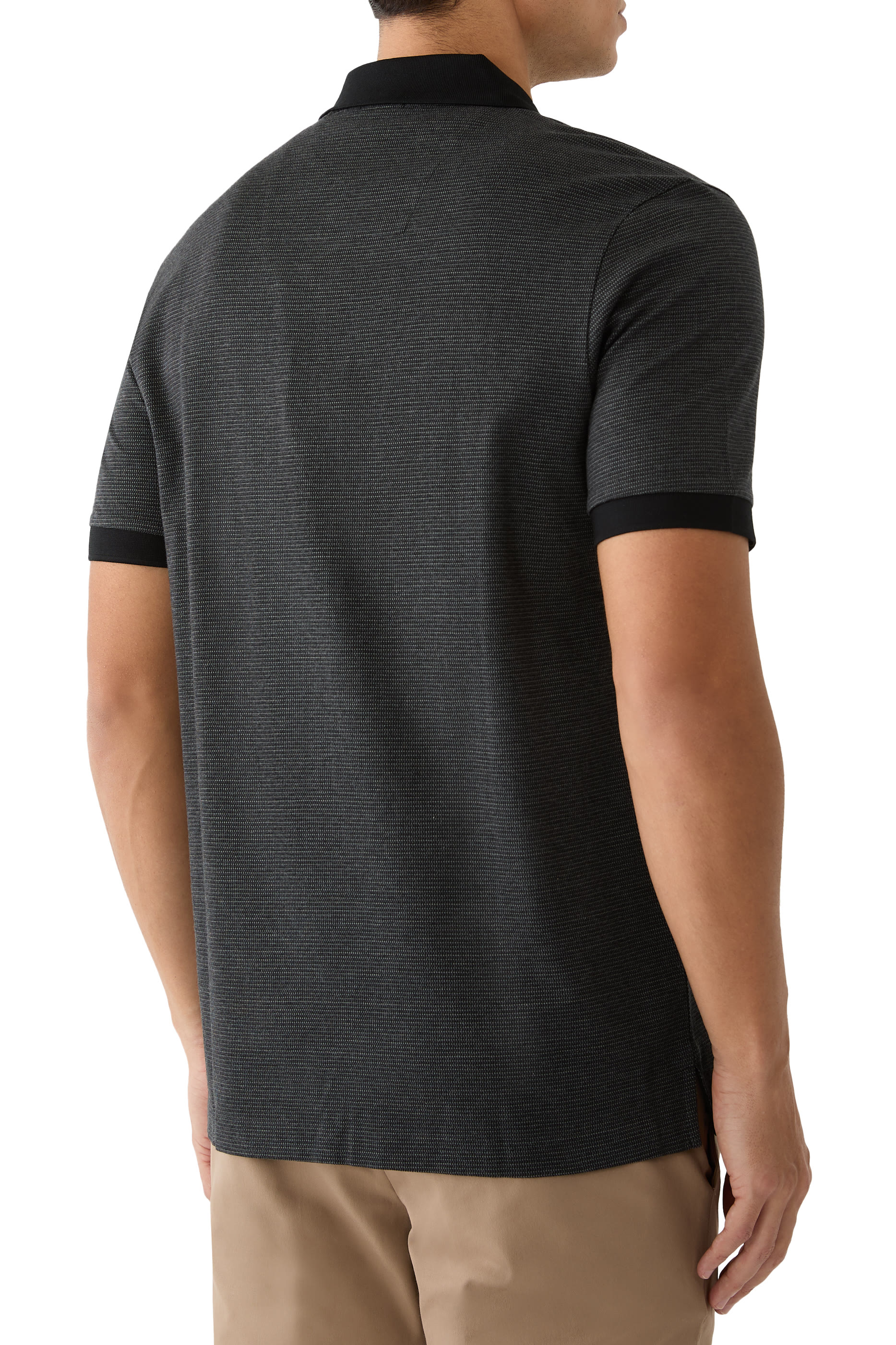 قميص بولو بأكمام قصيرة