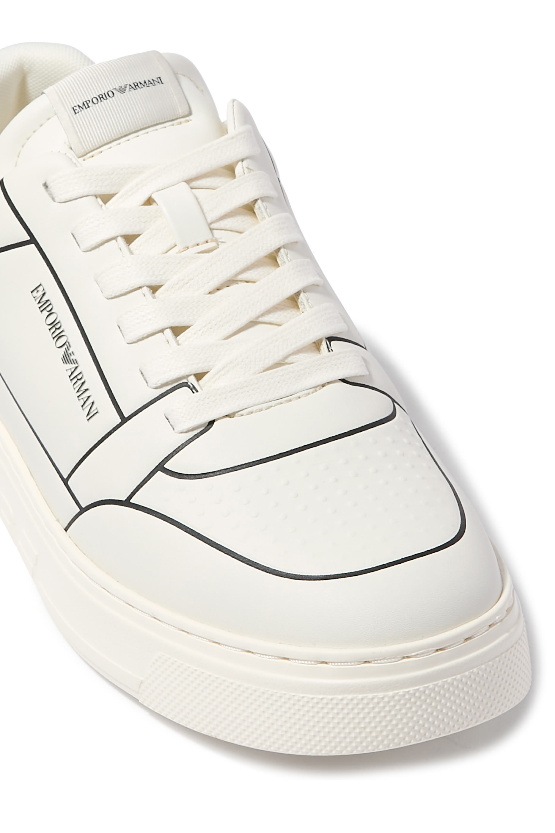 سنكيرز بإغلاق برباط للإغلاق وشعار الماركة