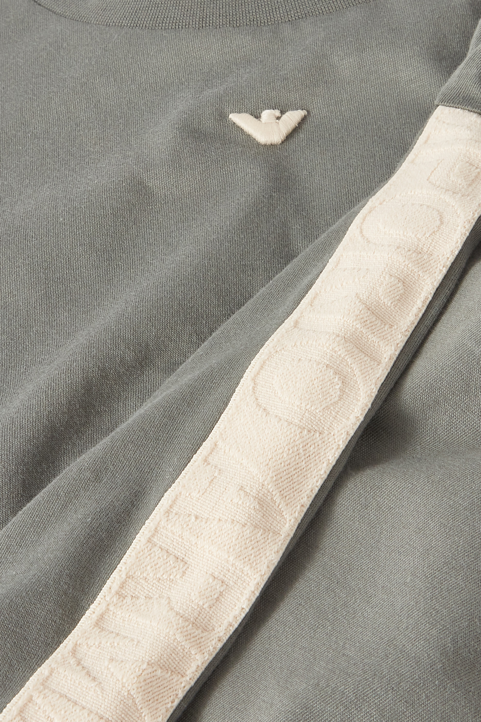 تيشيرت مطرز بشعار الماركة بحجم صغير قطن للأطفال