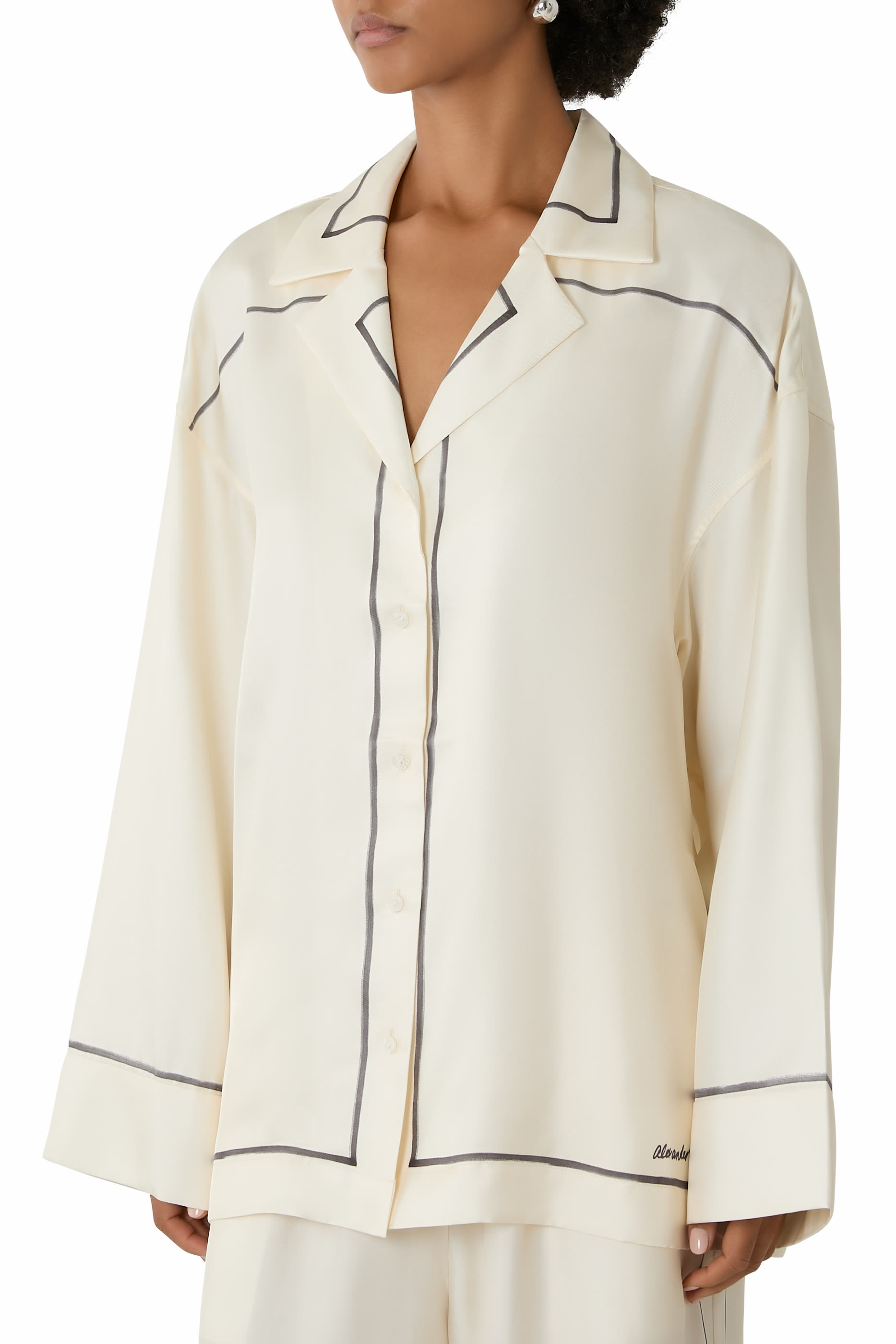 قميص بطبعة بوردر وقصة فضفاضة بأزرار للإغلاق