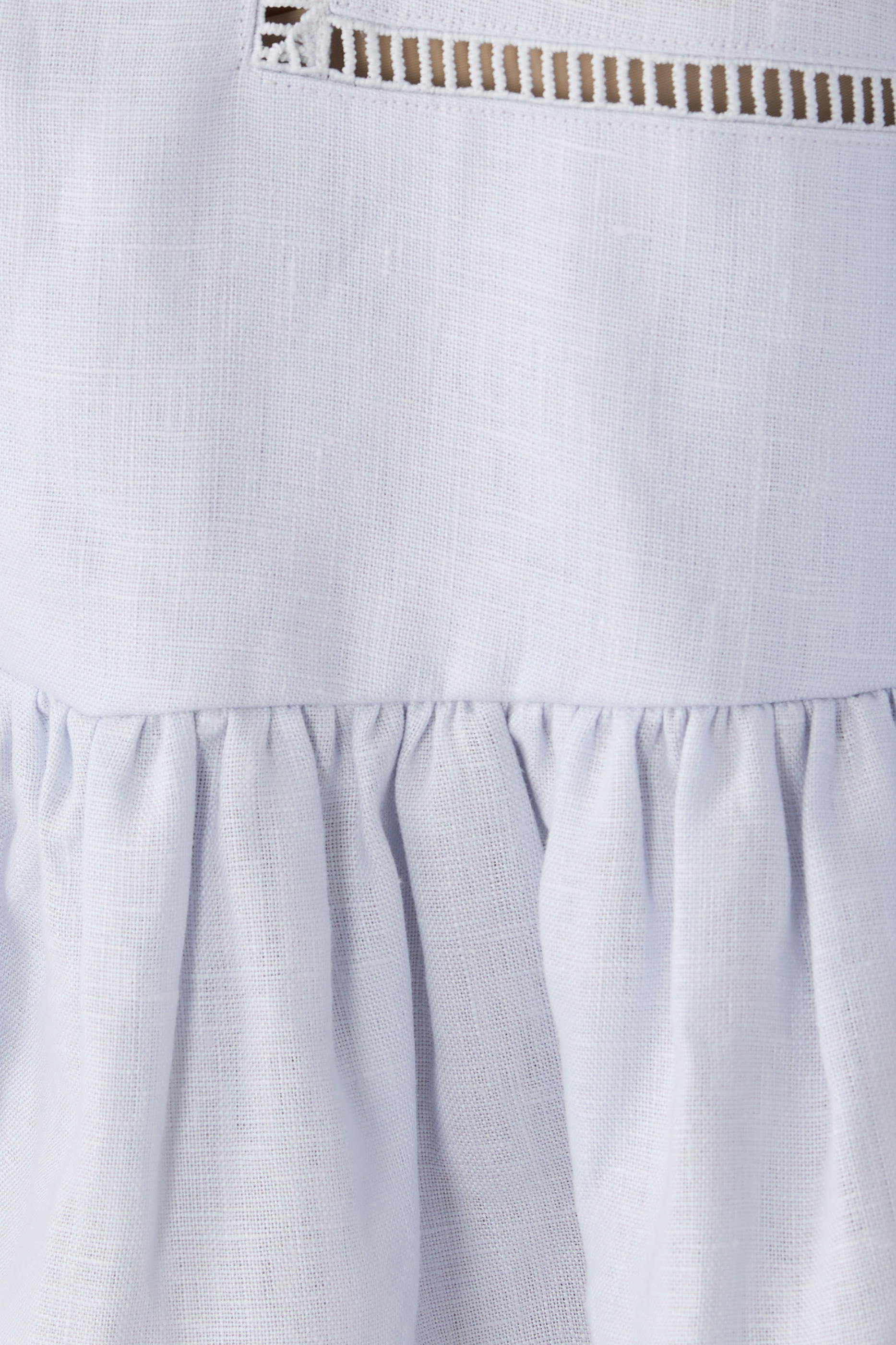 فستان تومي قصير بأكمام منفوخة