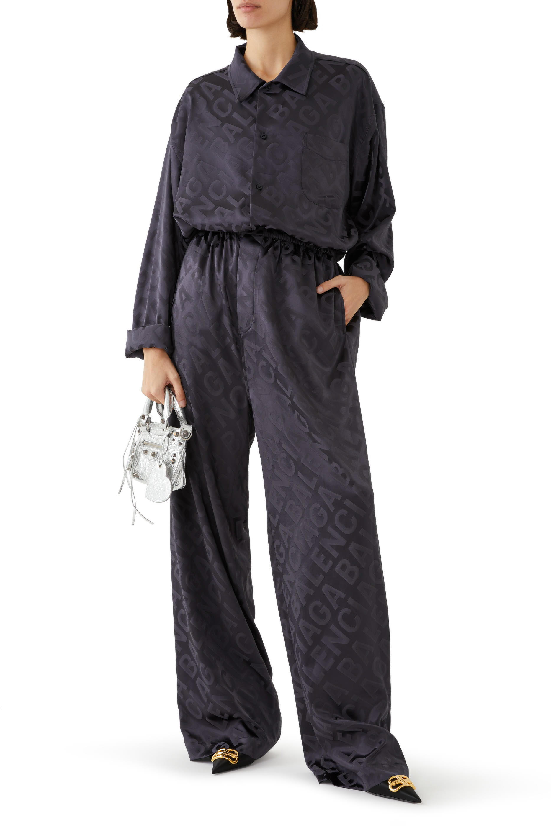 قميص مزين كليا بشعار الماركة ستان