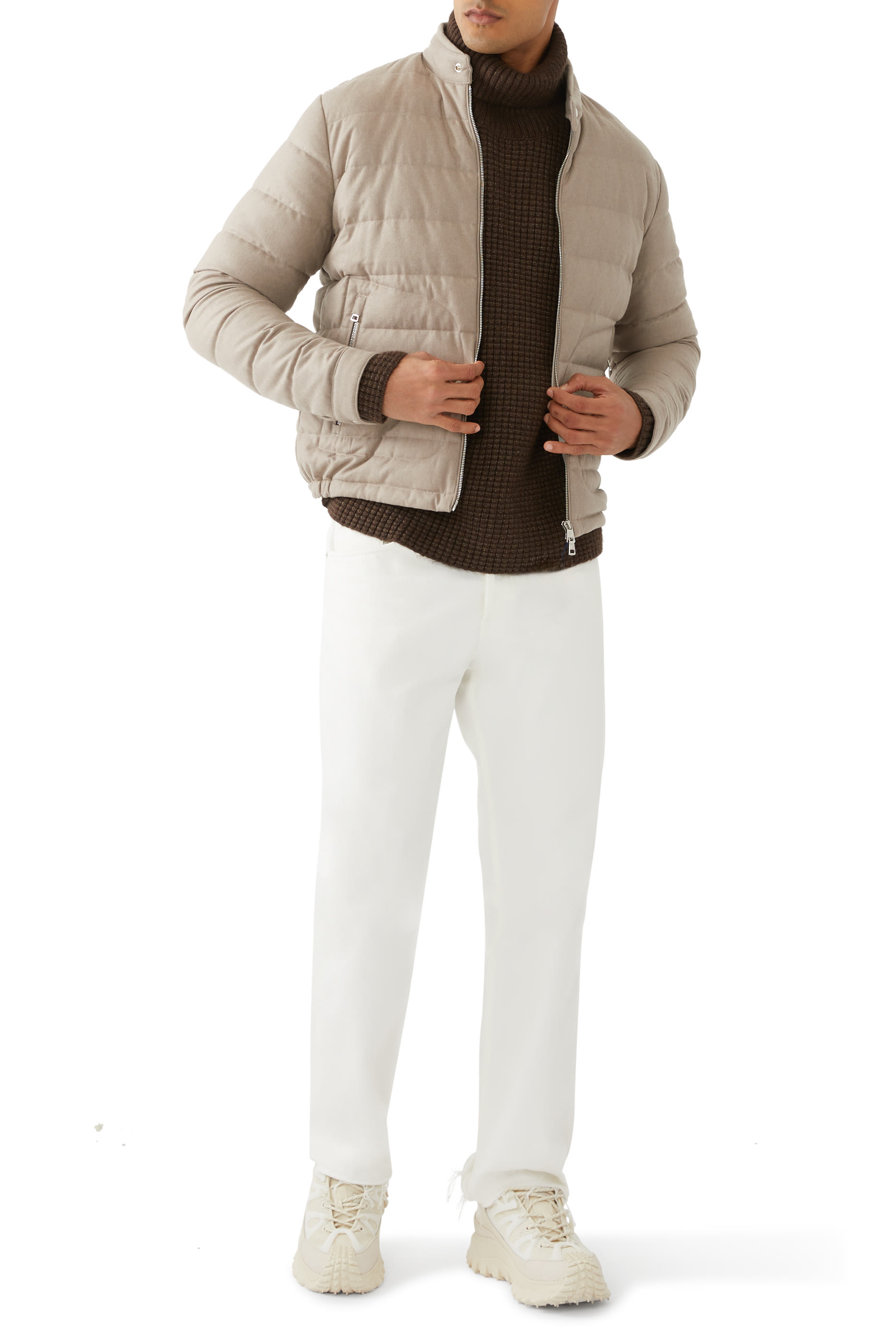 جاكيت أكورس