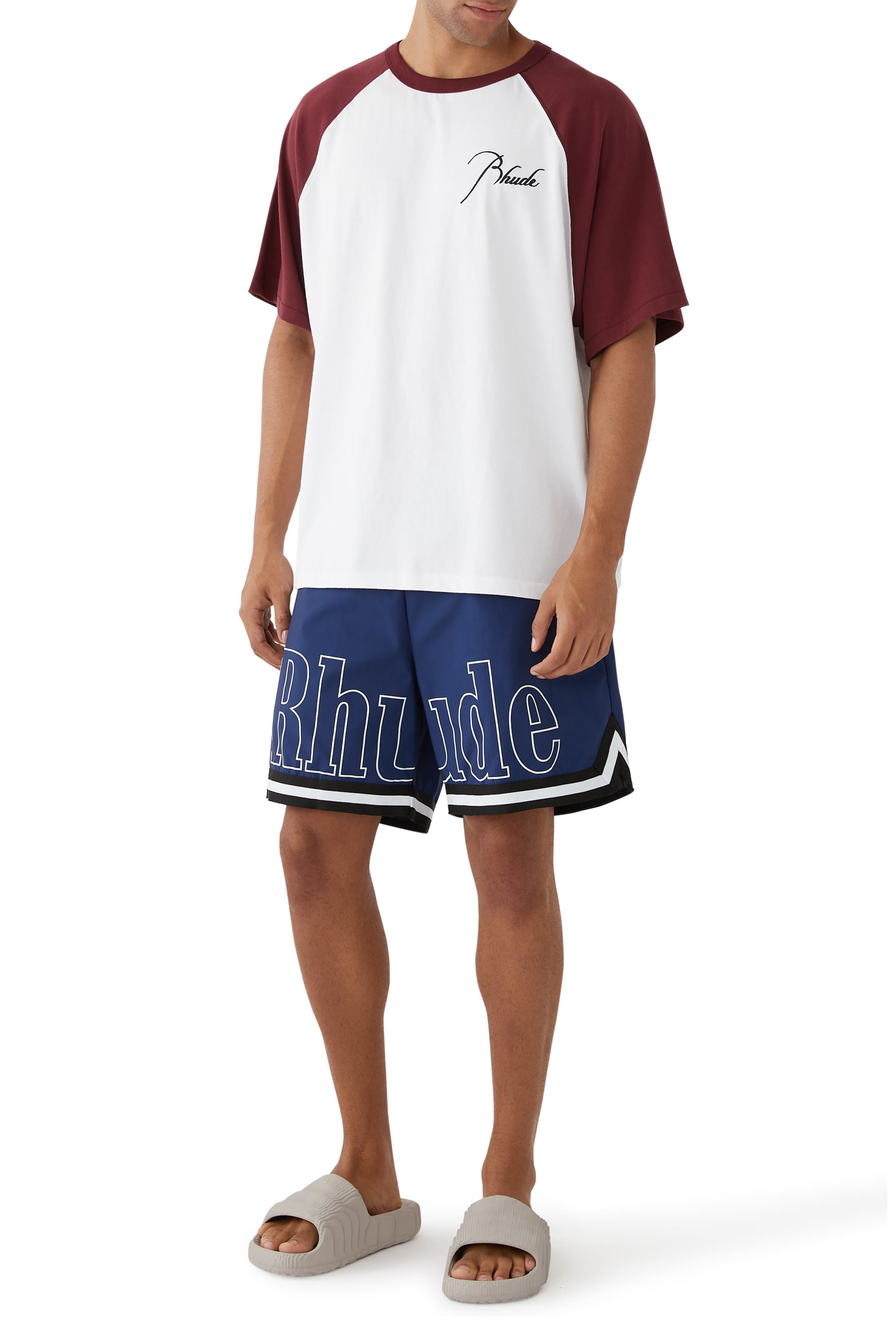 تيشيرت بشعار الماركة