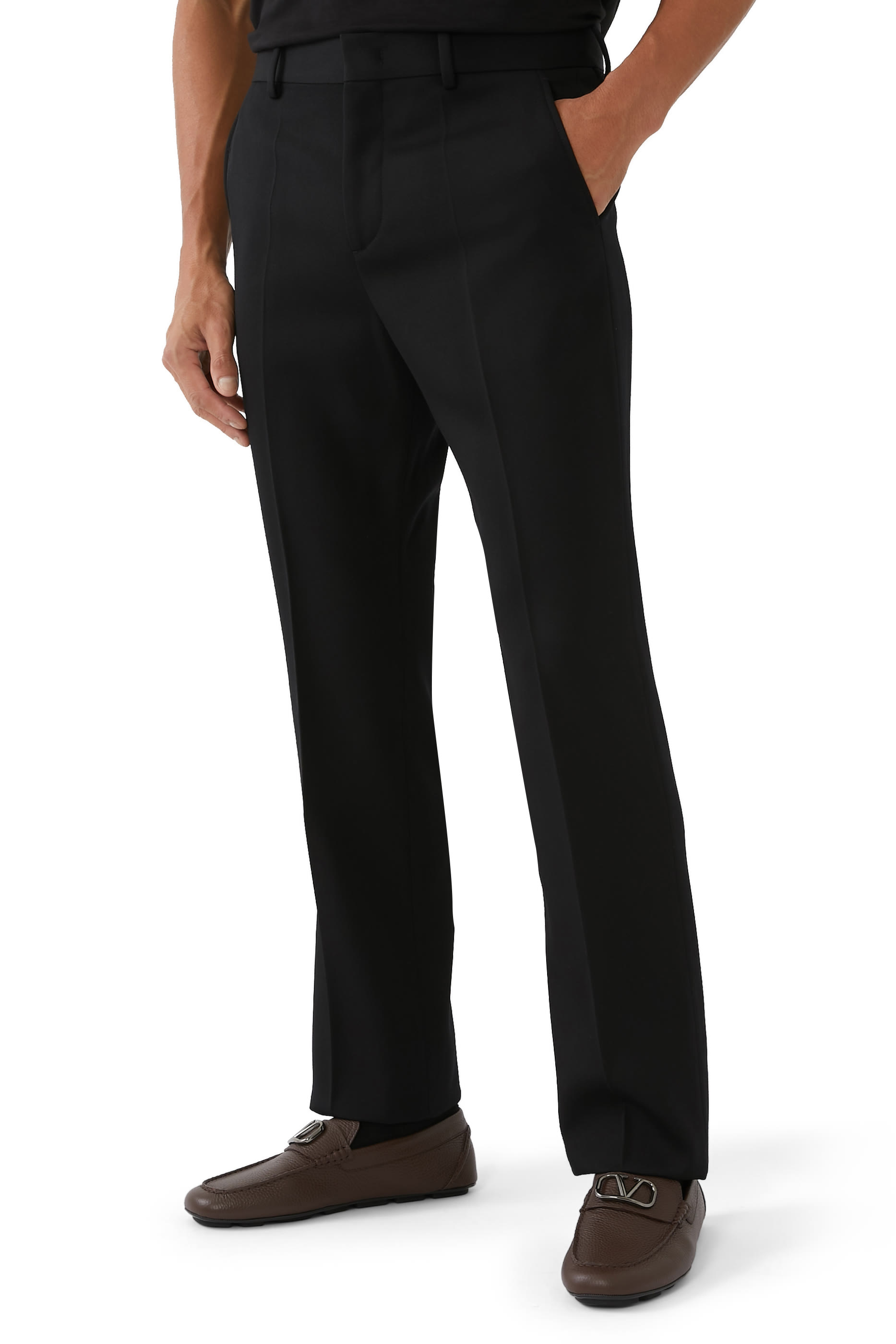 حذاء درايفر بحلية شعار V جلد عجل