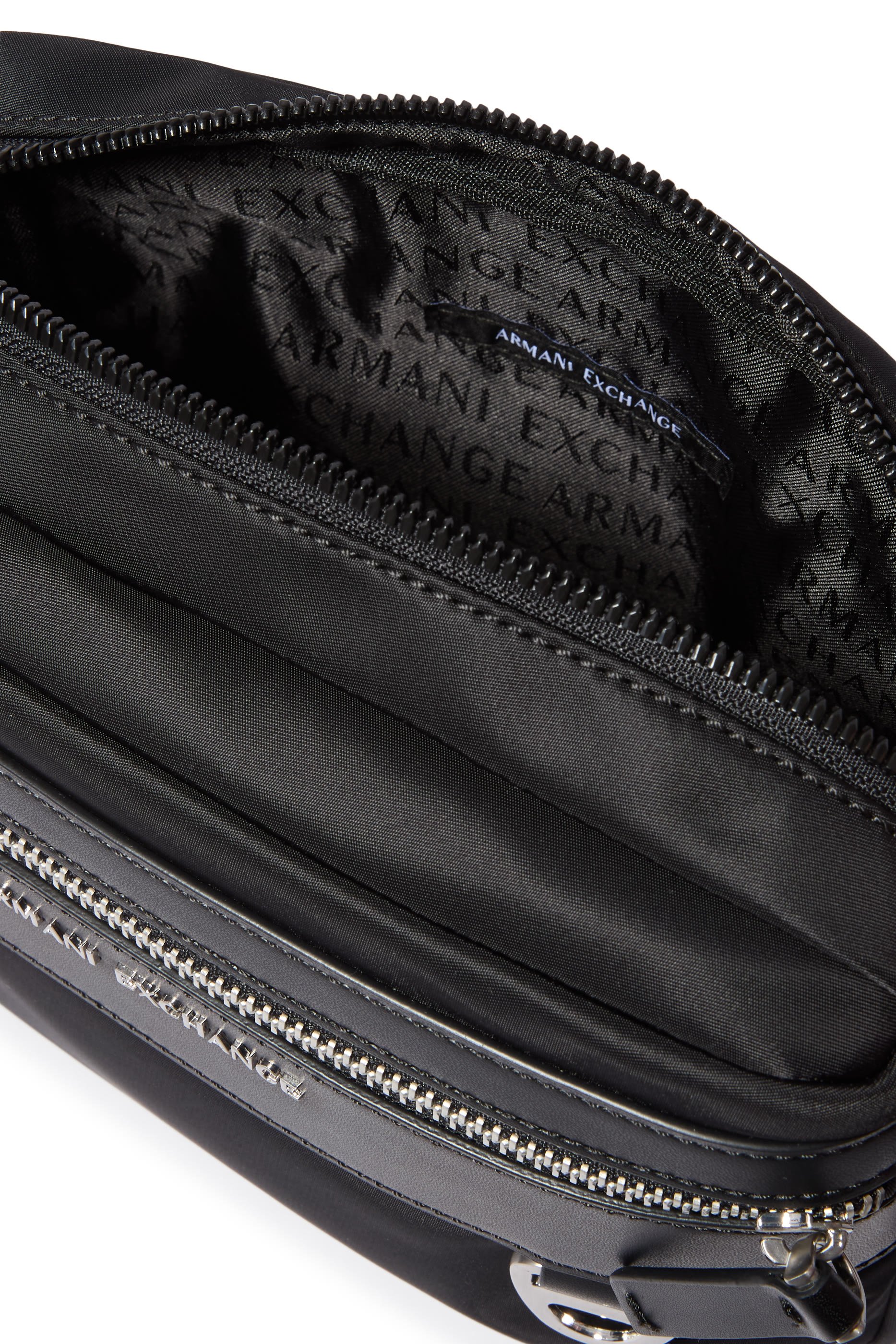 حقيبة كتف بشعار الماركة نايلون