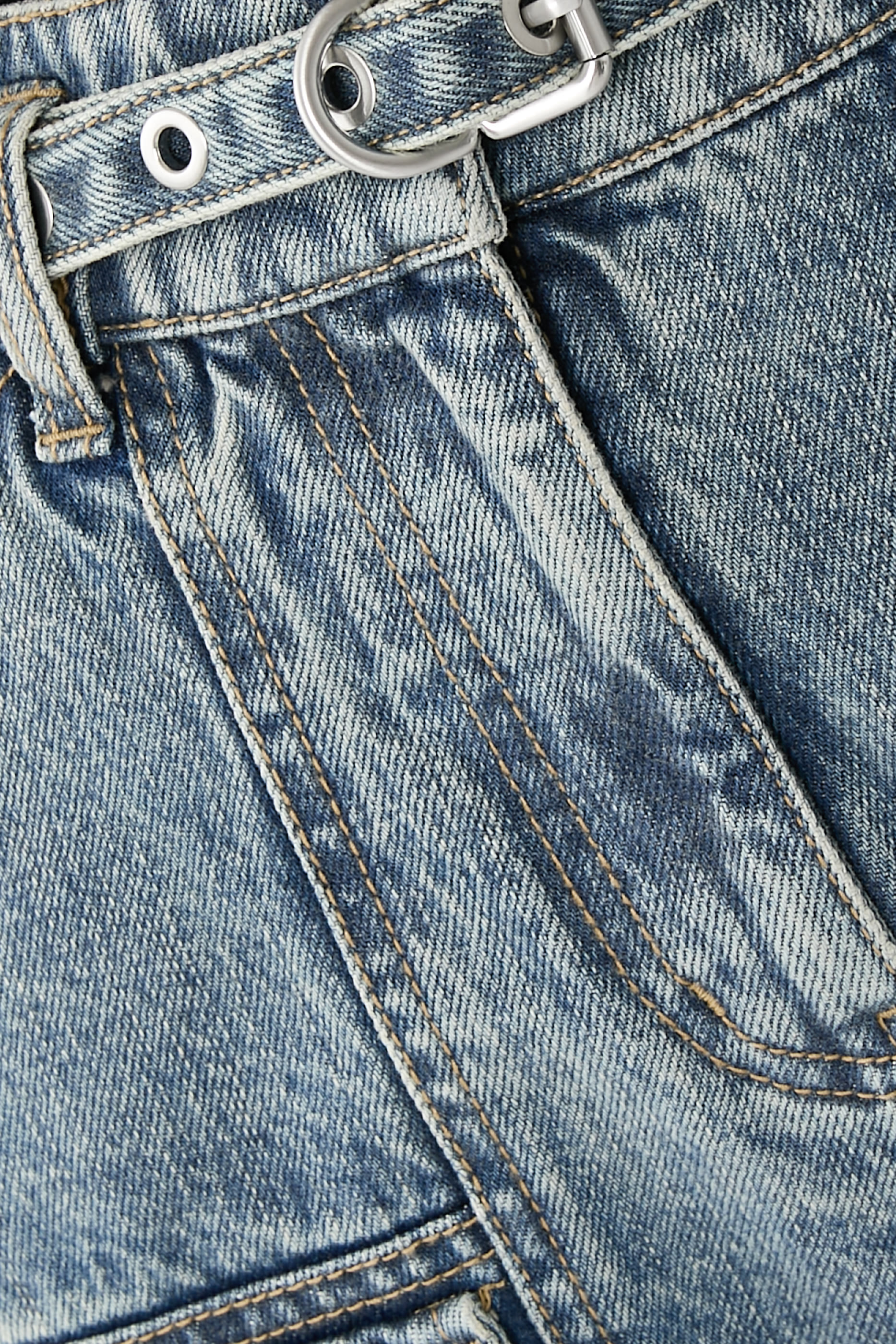 بنطال كارغو بحزام وقصة ساق واسعة