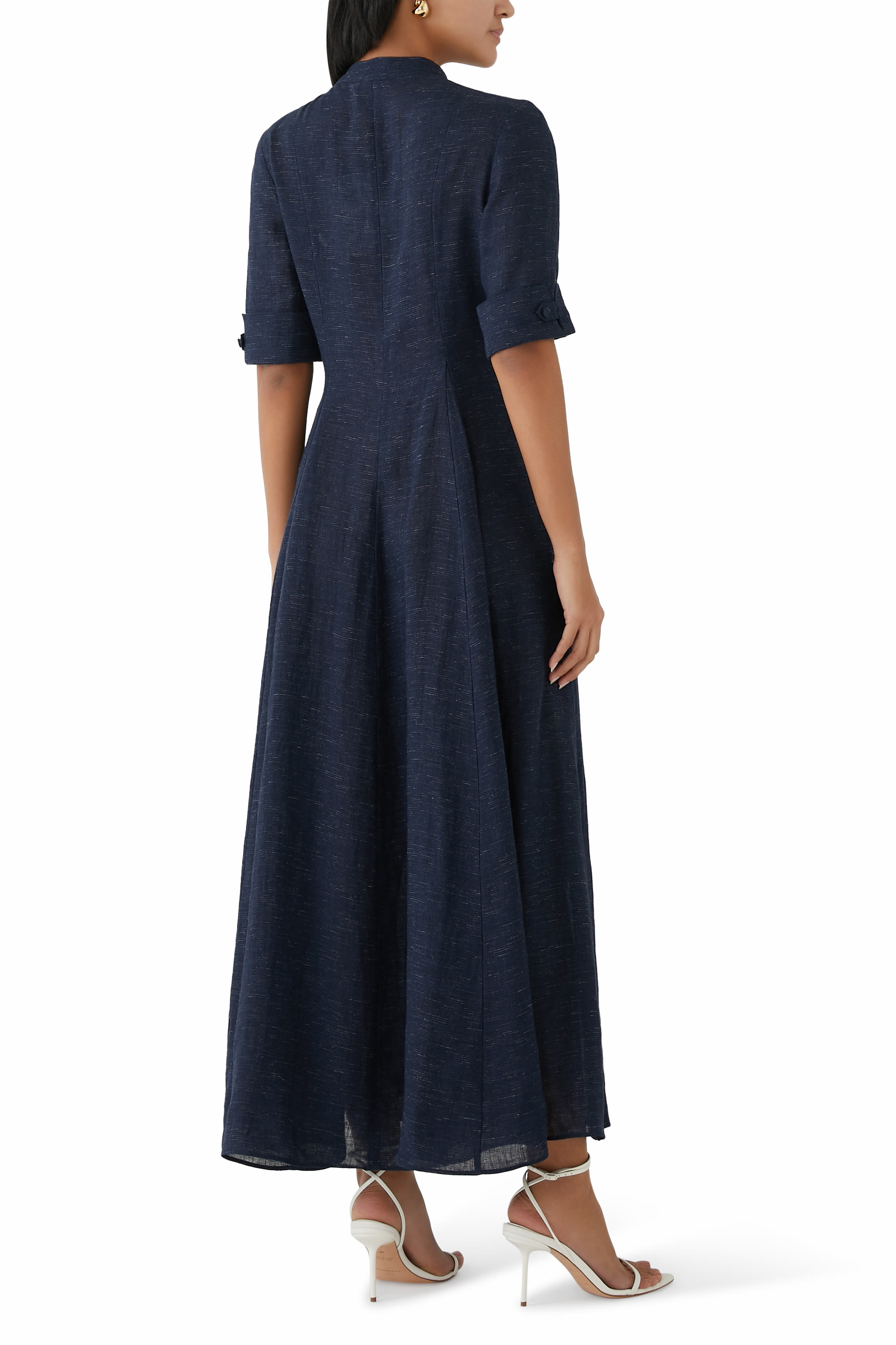 فستان متوسط الطول بأكمام قصيرة