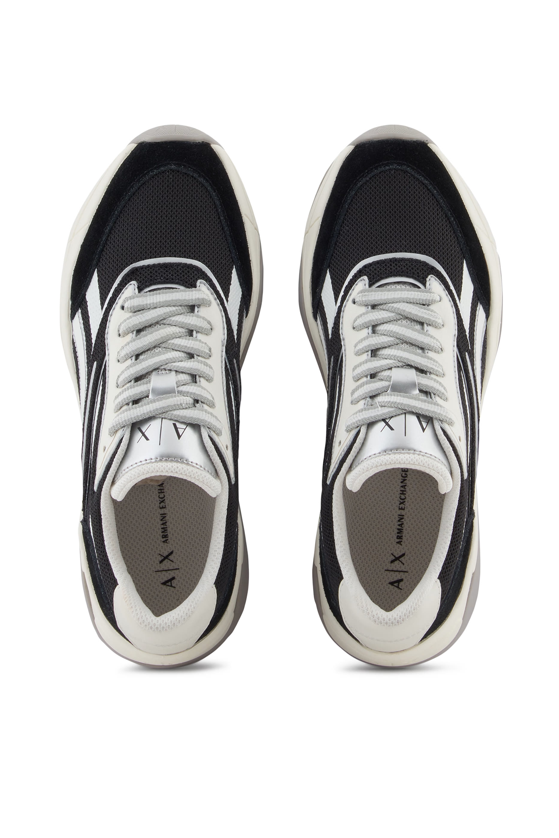 سنيكرز شير بكاحل منخفض