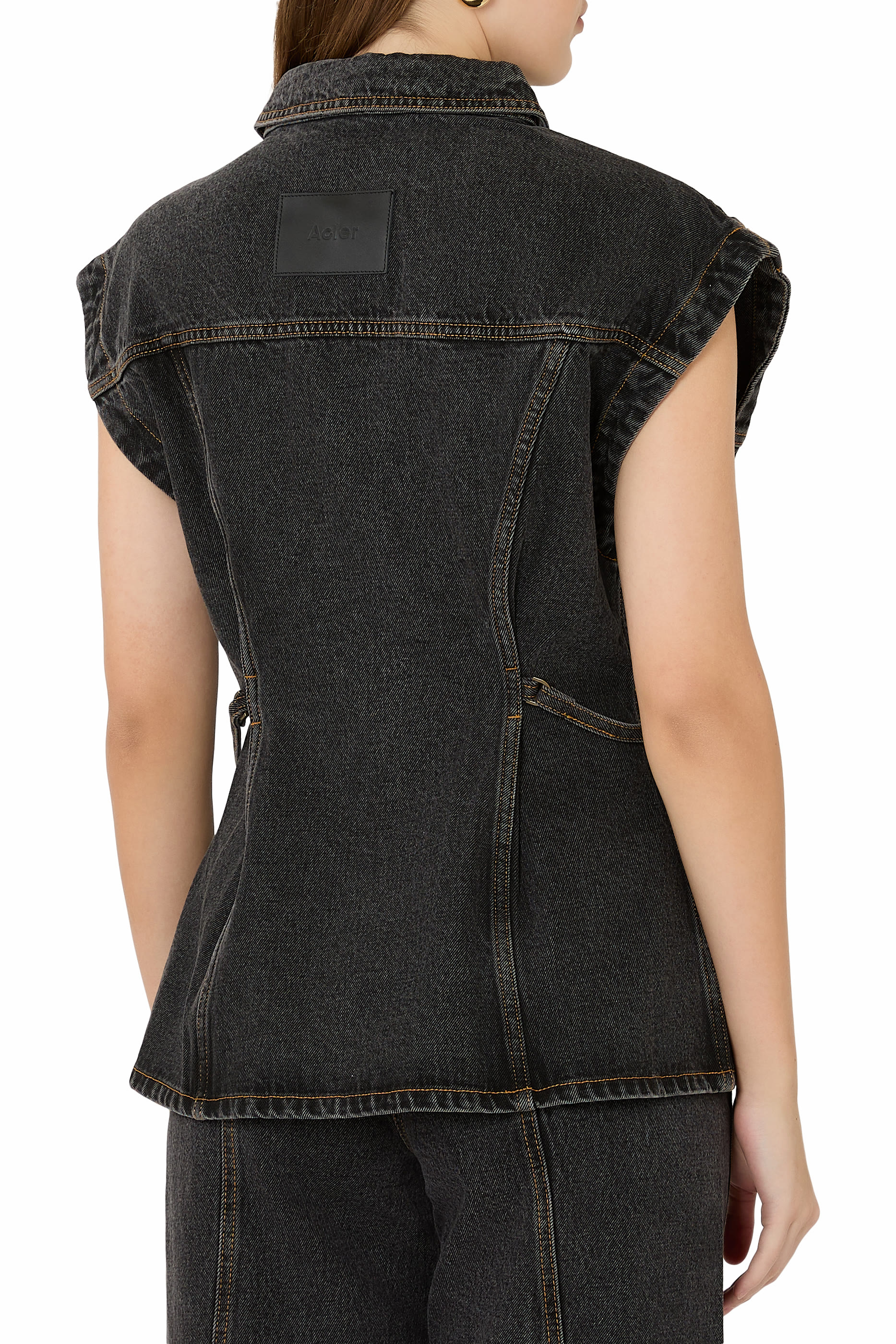 بلوزة بولتون