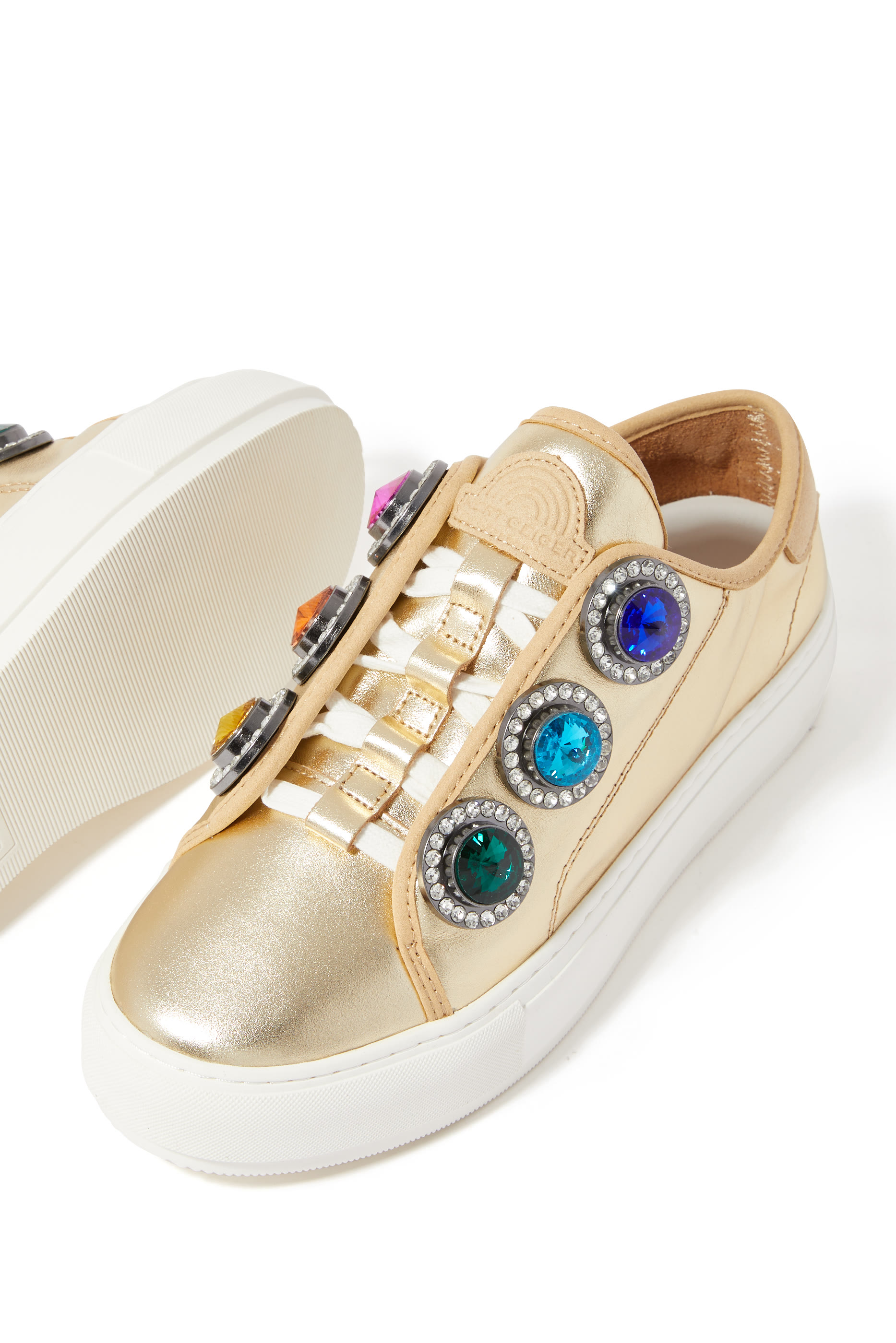 سنيكرز لاني أوكتافيا 40