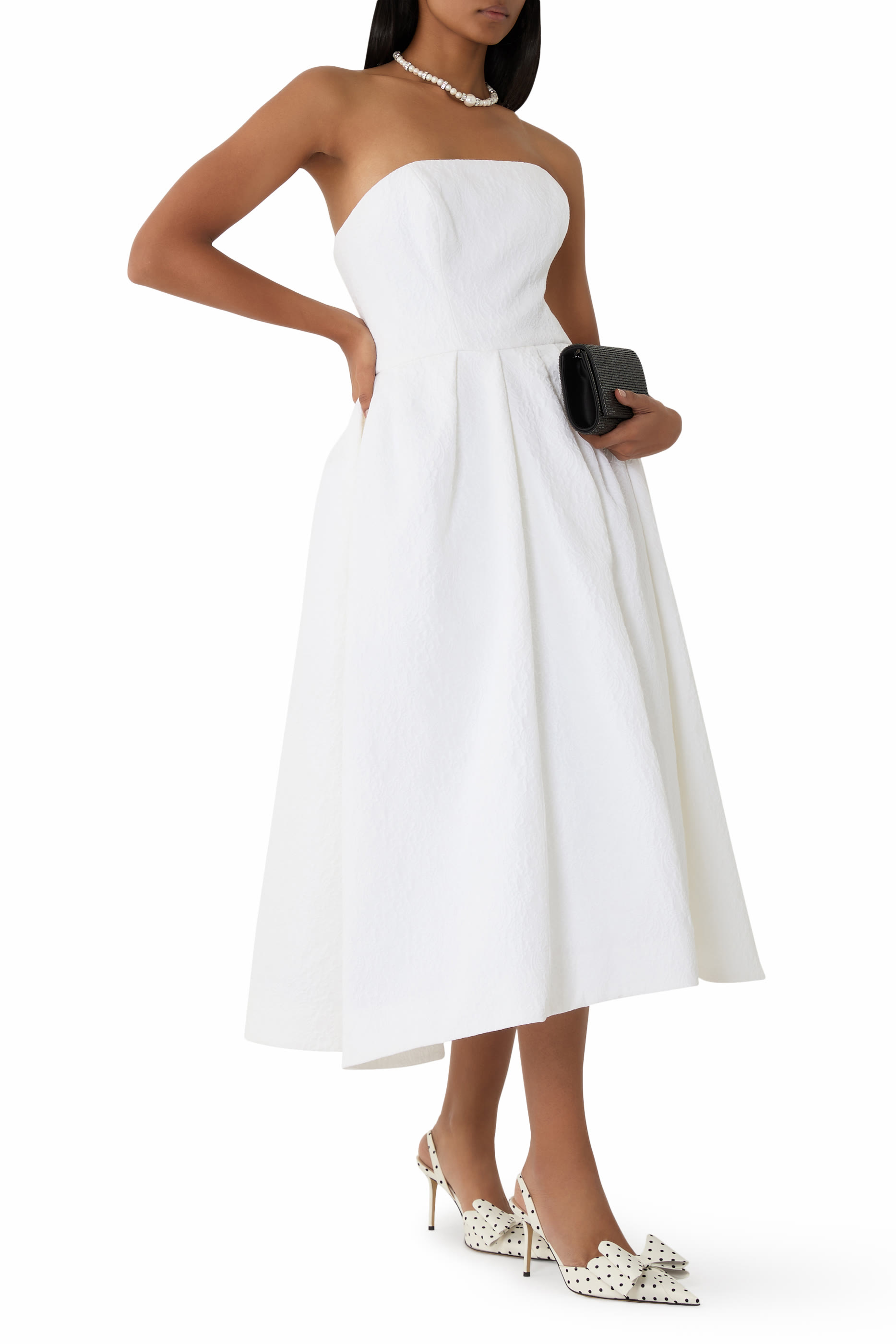 فستان متوسط الطول بلا حمالات بنقشة زهور