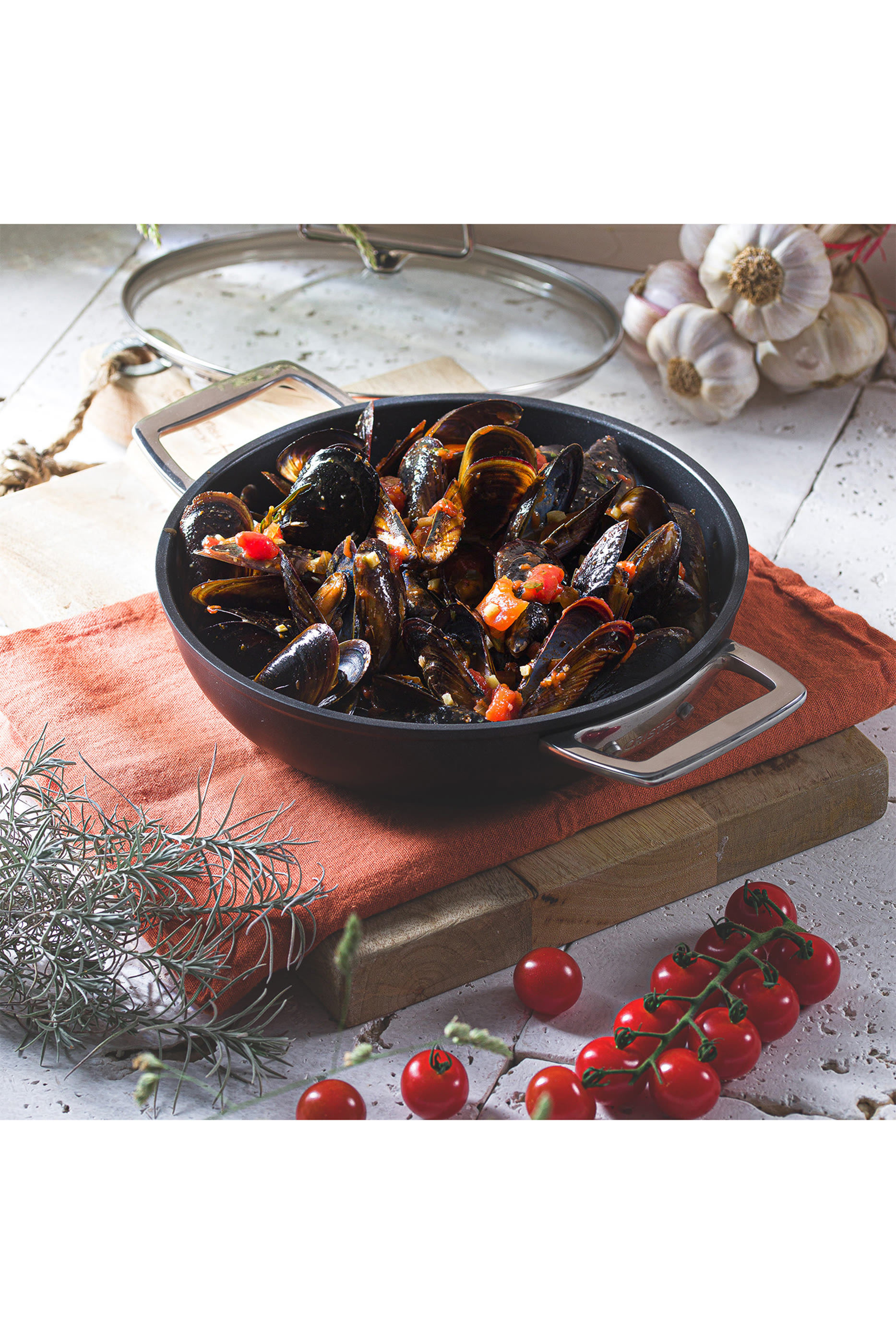 قدر صغير كاستل برو ألترالو بمقابض مثبتة