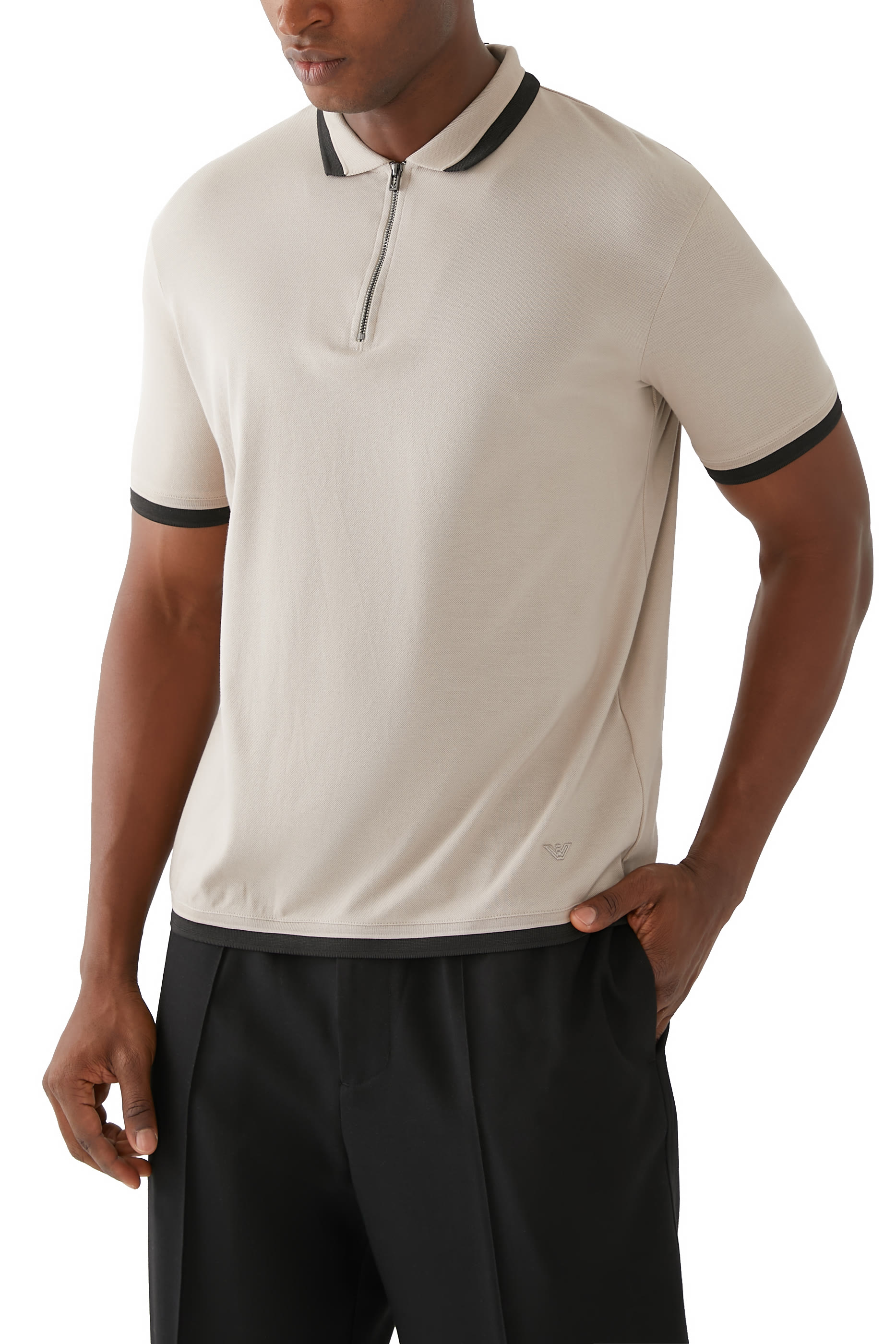 قميص بولو بنصف سحاب