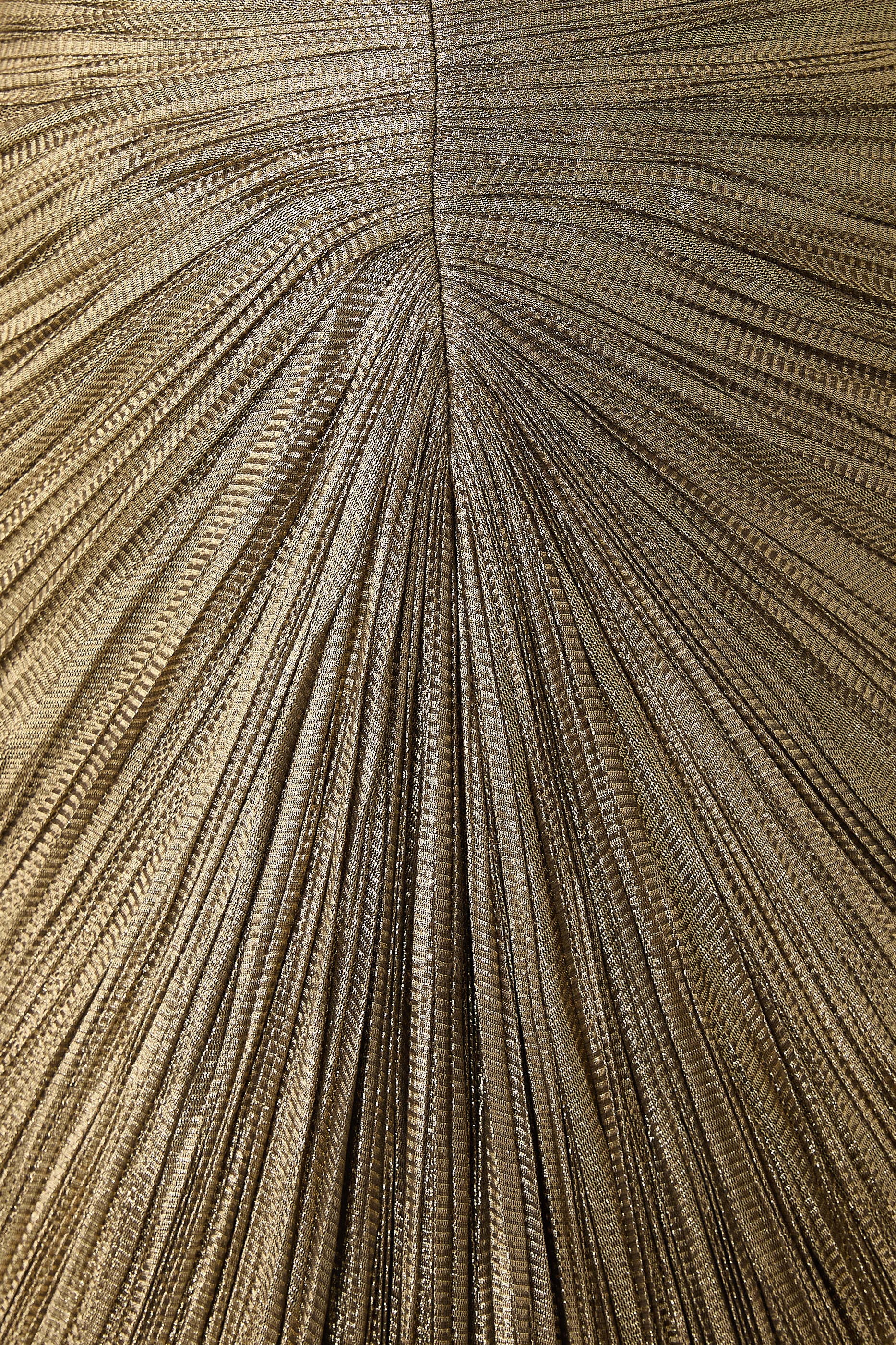 فستان سهرة بلا حمالات