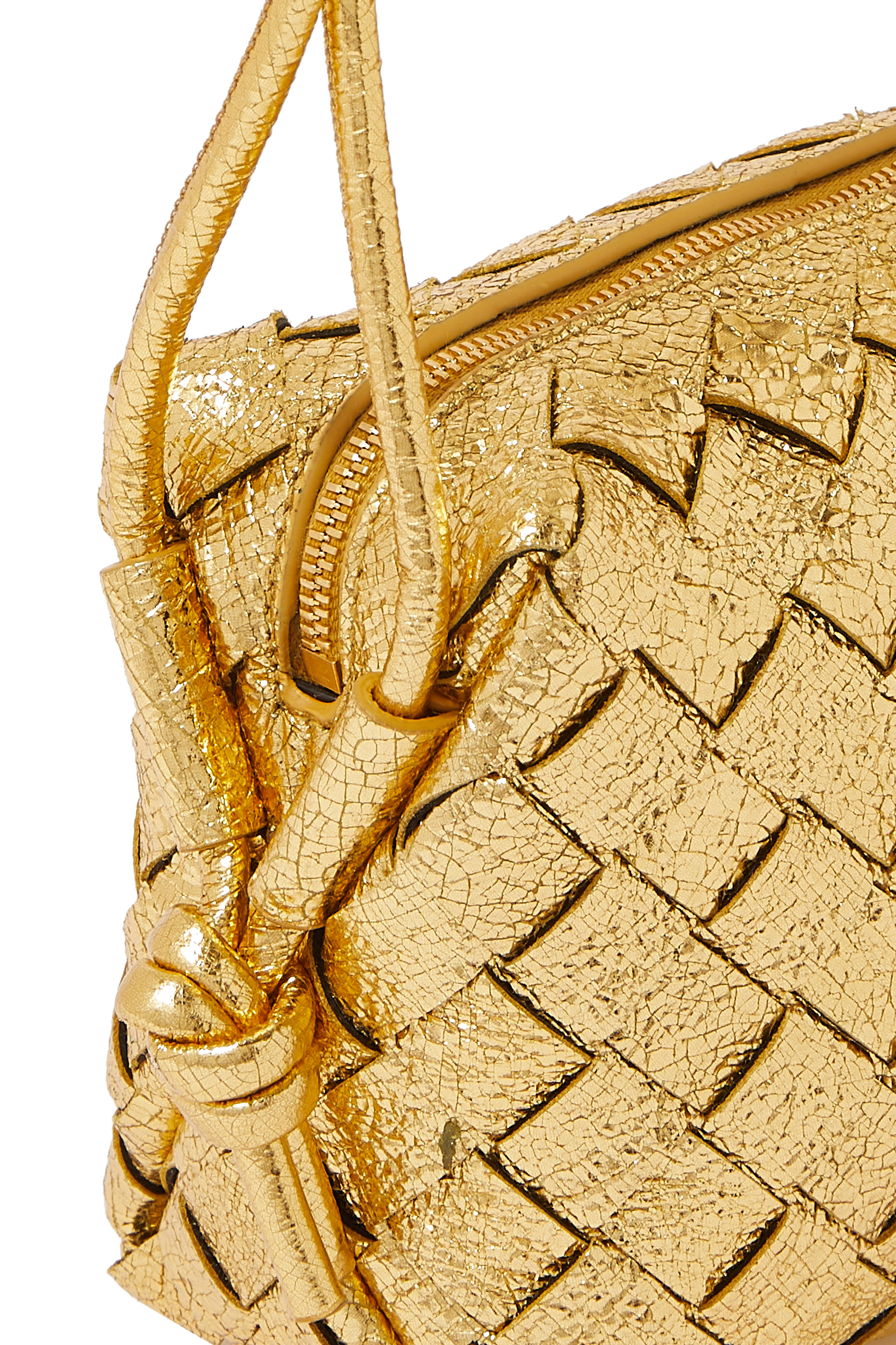 حقيبة كروس لوب صغيرة حصرية للشرق الأوسط