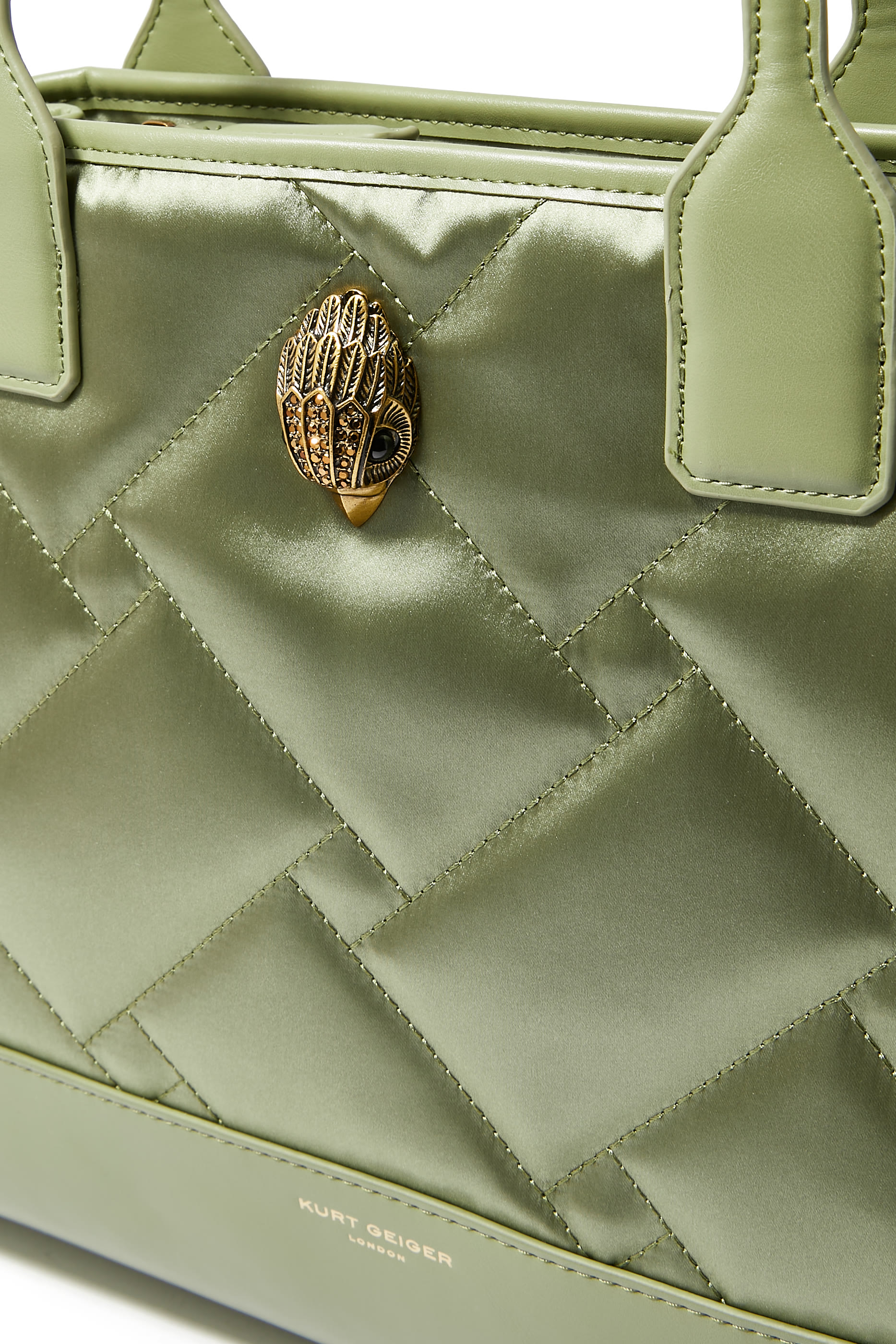 حقيبة يد خامات معاد تدويرها