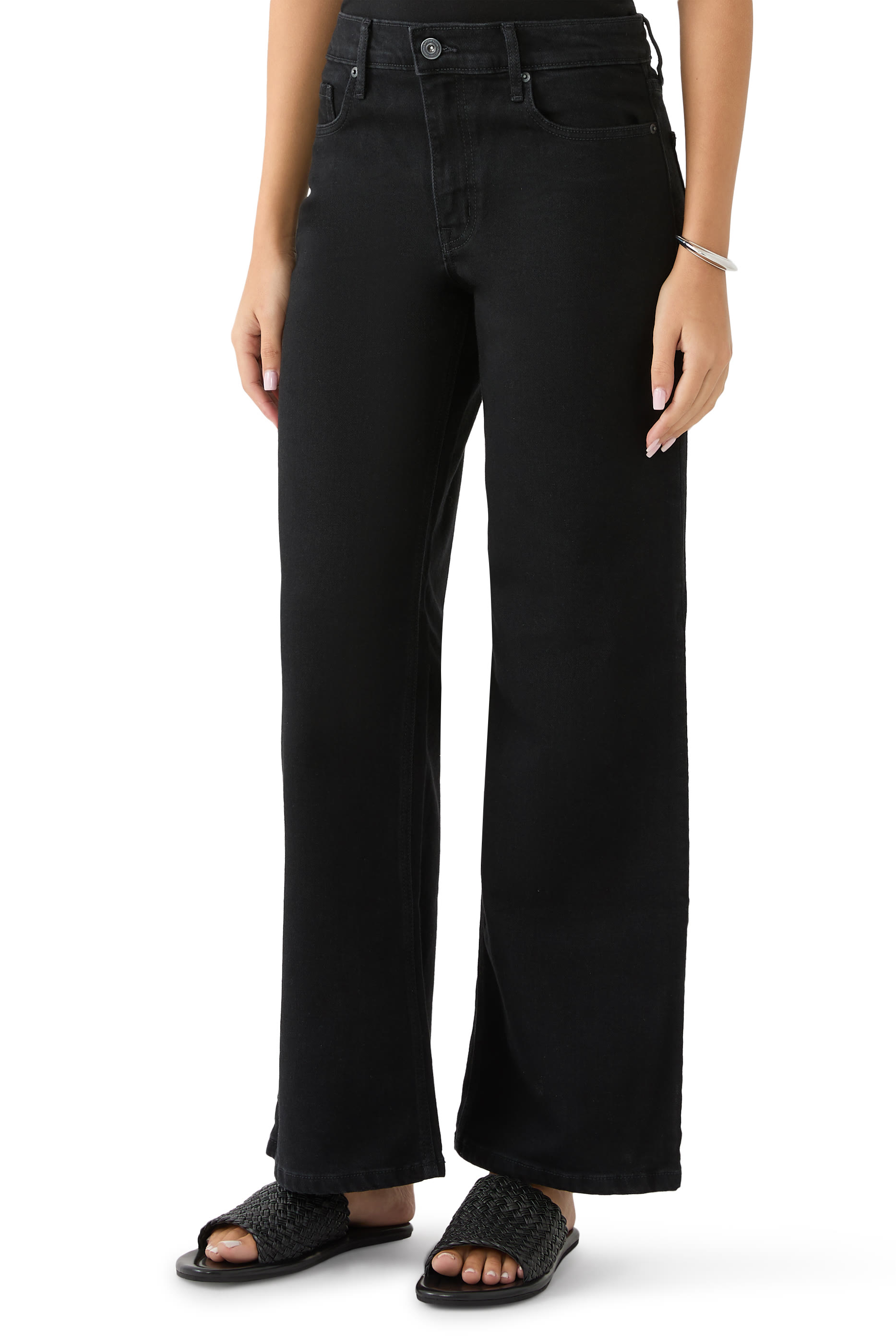 بنطال جينز ميا بقصة ساق واسعة بخصر متوسط الارتفاع