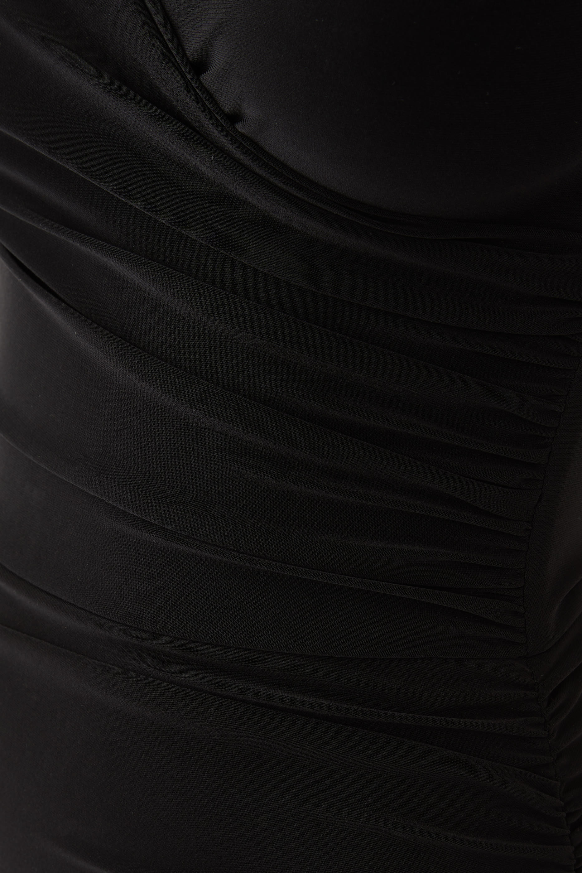 فستان سهرة كايلا بجزء جانبي درابيه