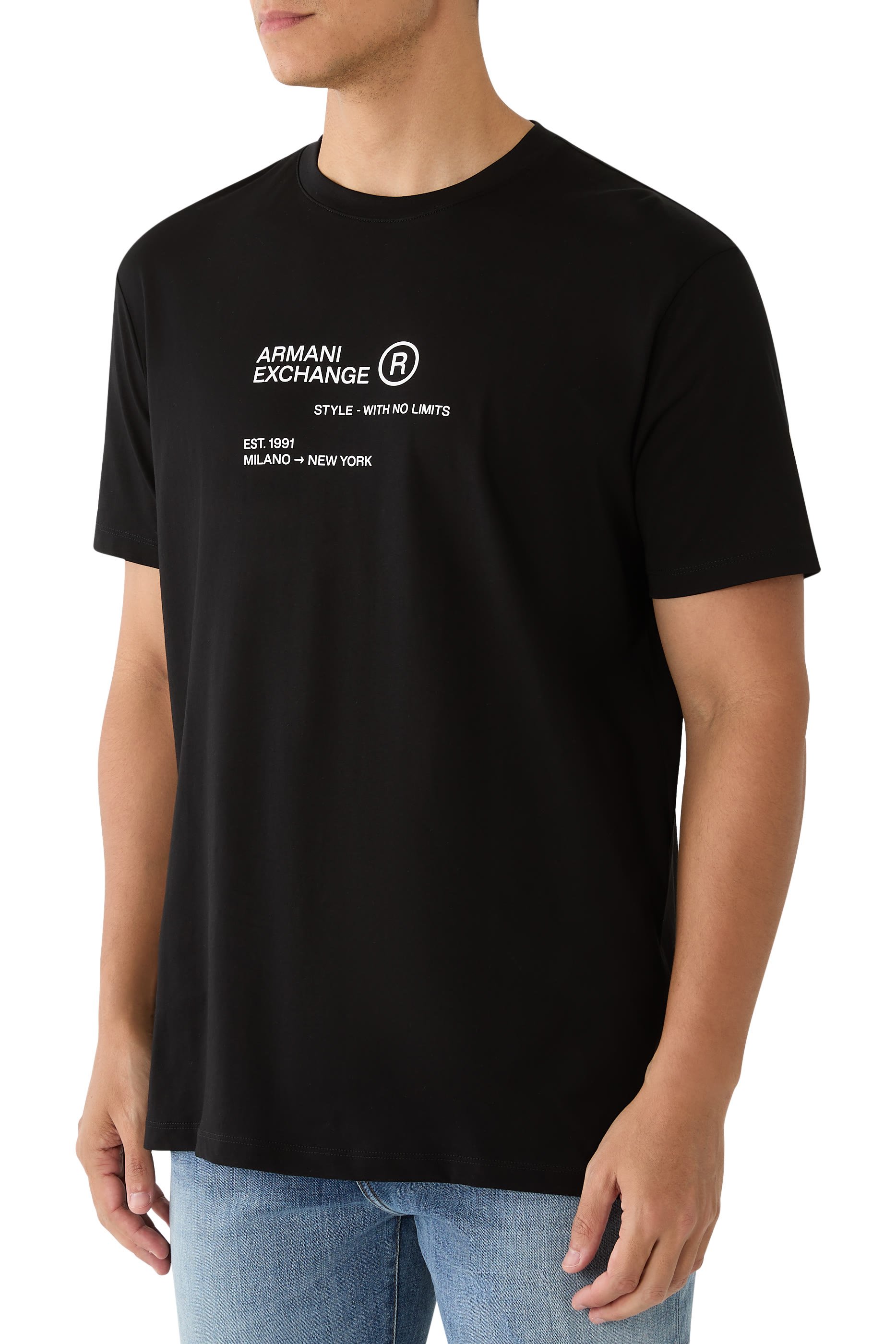 تيشيرت بشعار الماركة