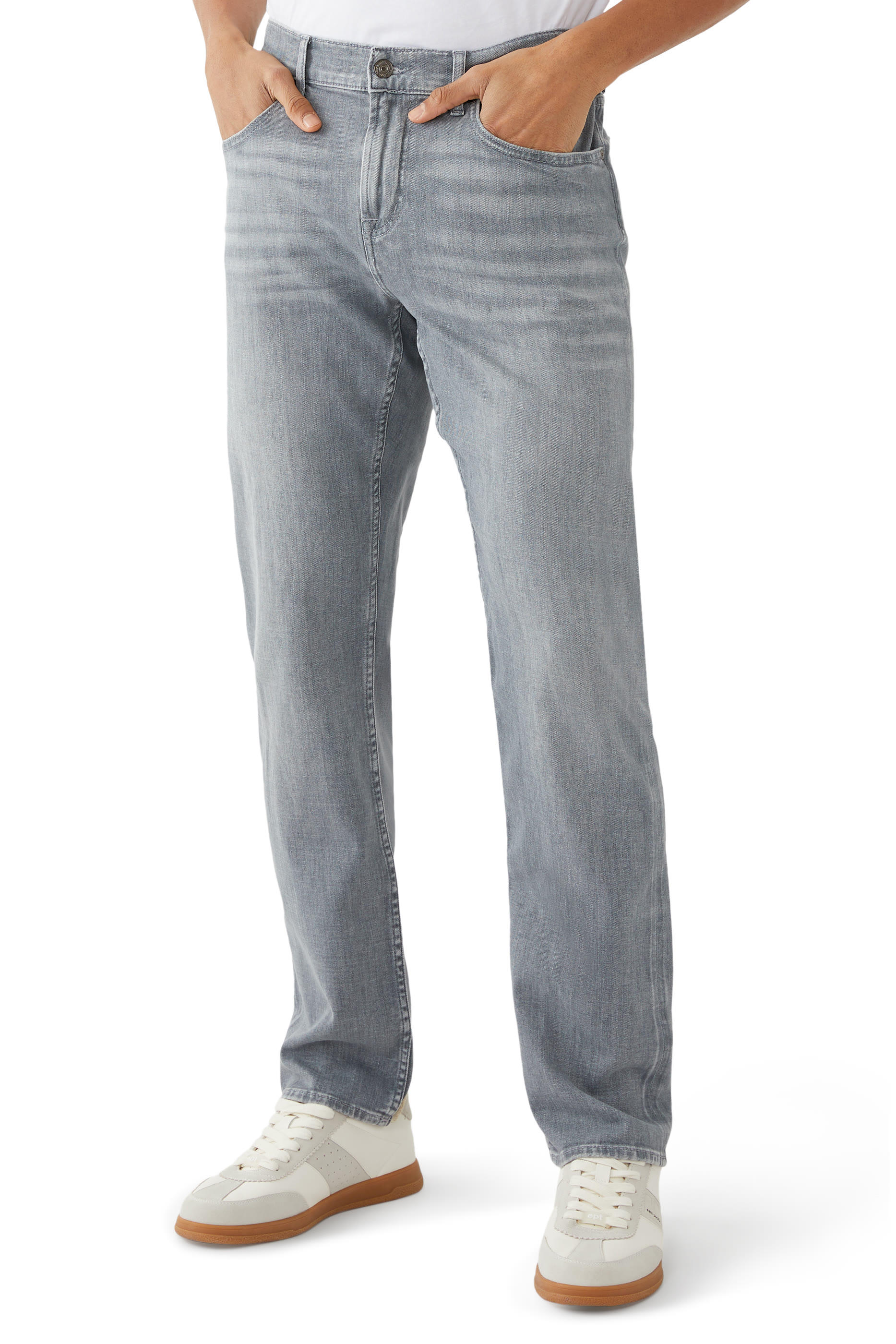 بنطال باوهاوس بقصة ساق مستقيمة