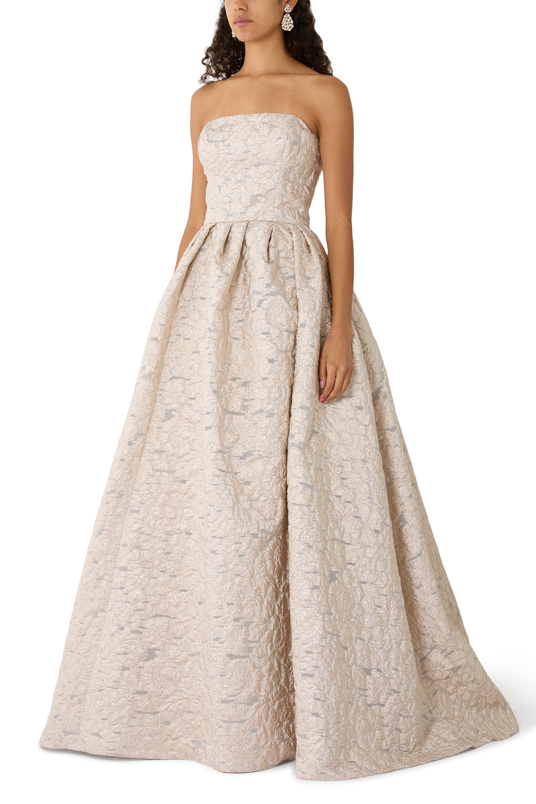 فستان فيل كوبيه بلا حمالات