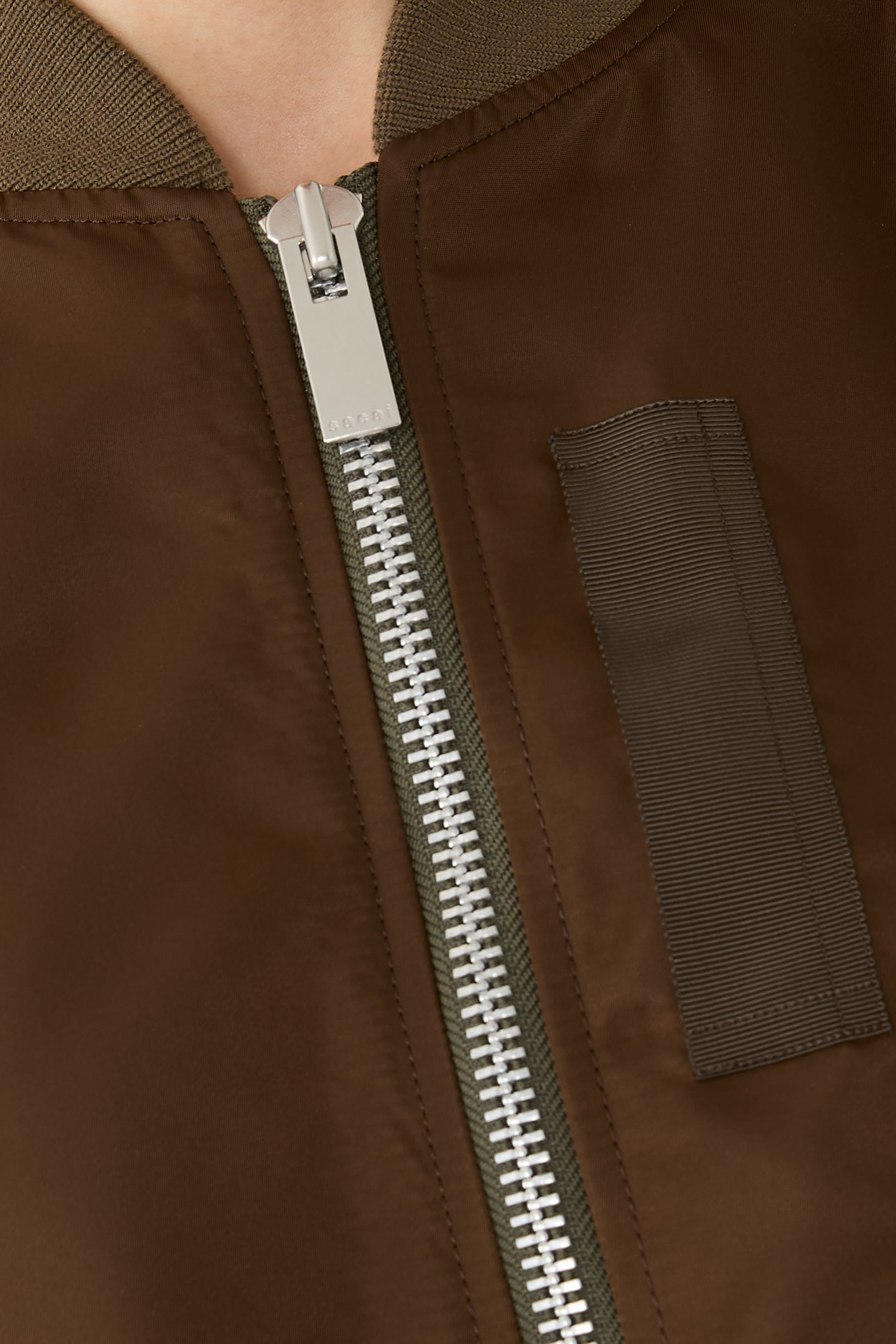 جاكيت بومبر نايلون تويل