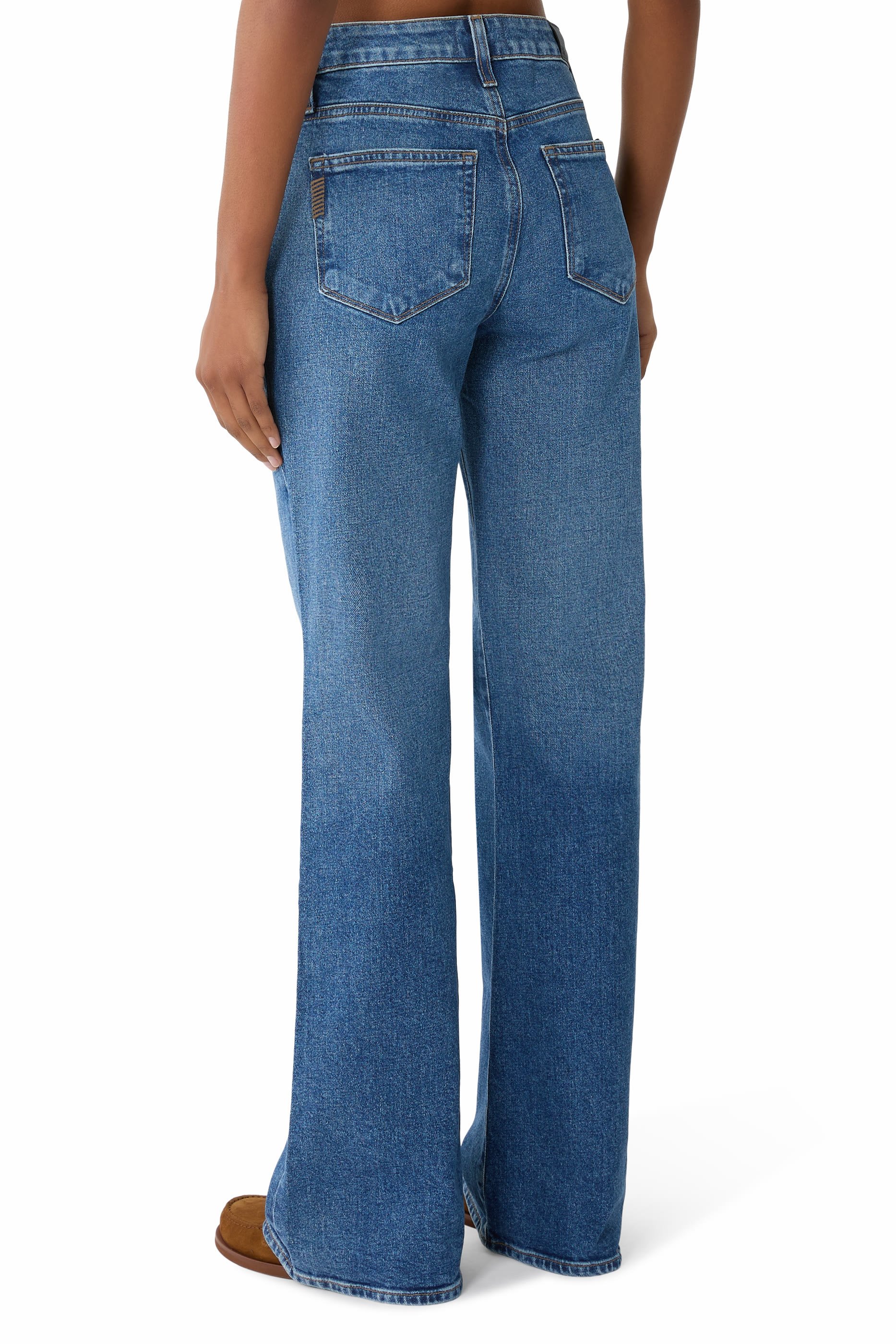 بنطال جينز صوفيا بقصة ساق واسعة