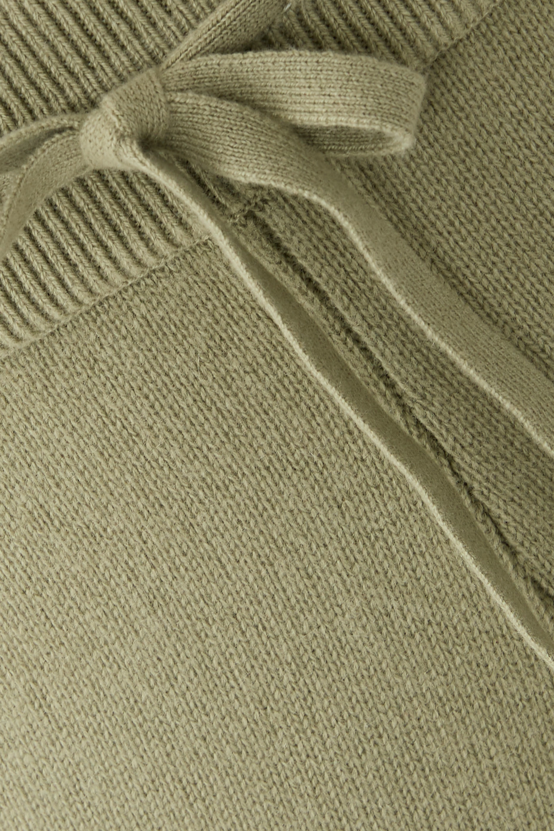 بنطال إيلويز