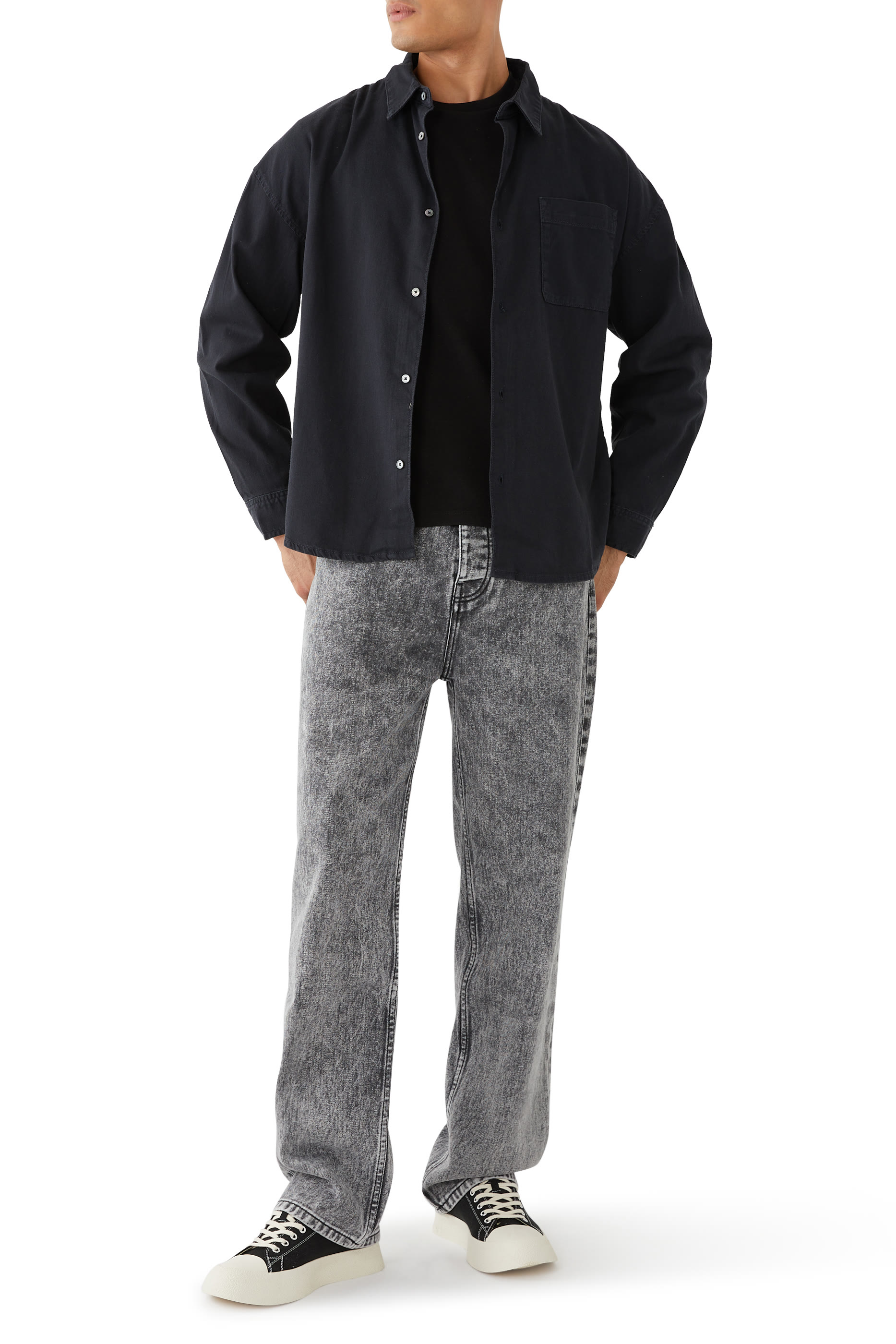 قميص دنيم بقصة مريحة