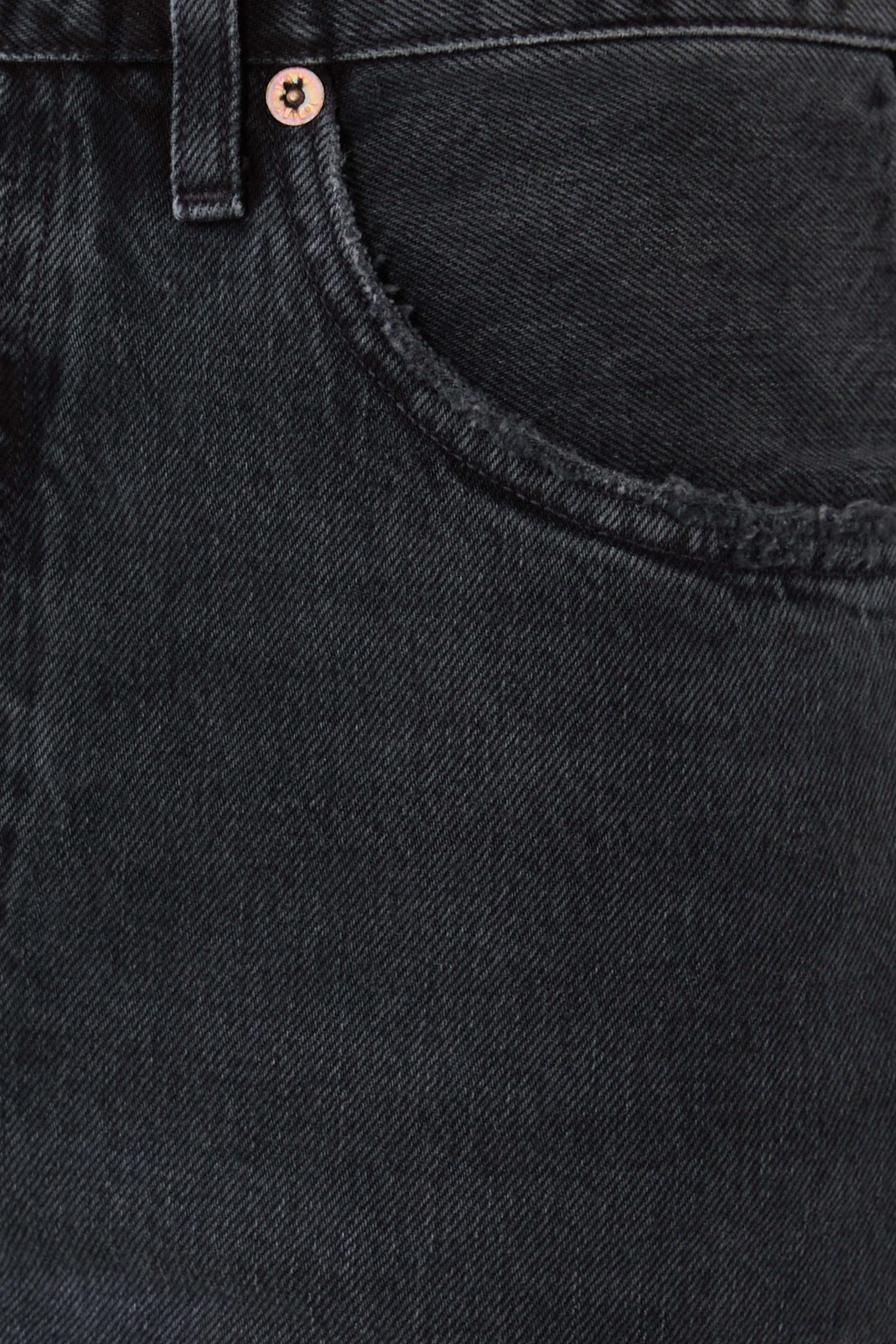 بنطال جينز فضفاض بخصر منخفض