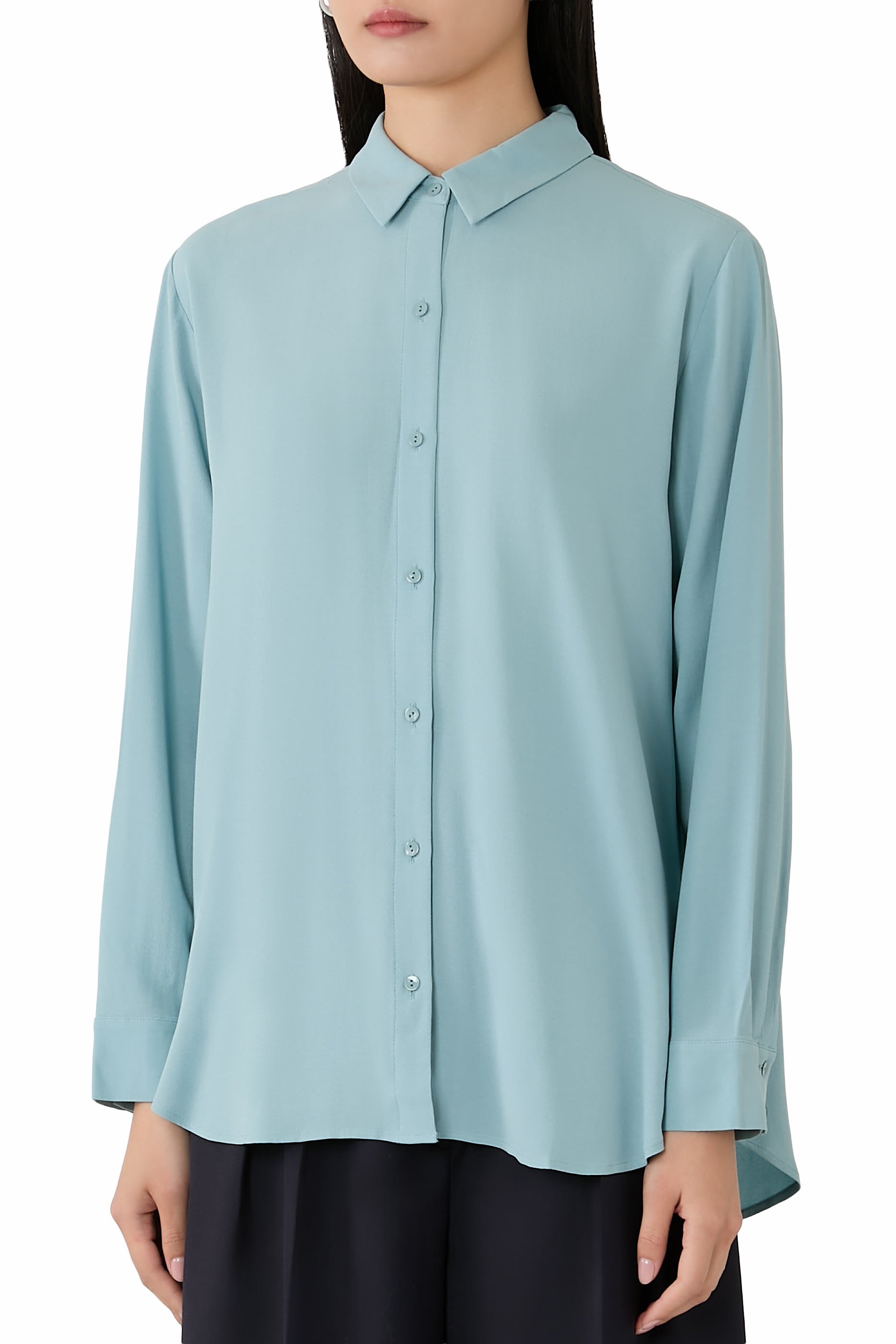 قميص بياقة كلاسيكية وحافة غير متماثلة كتان عضوي