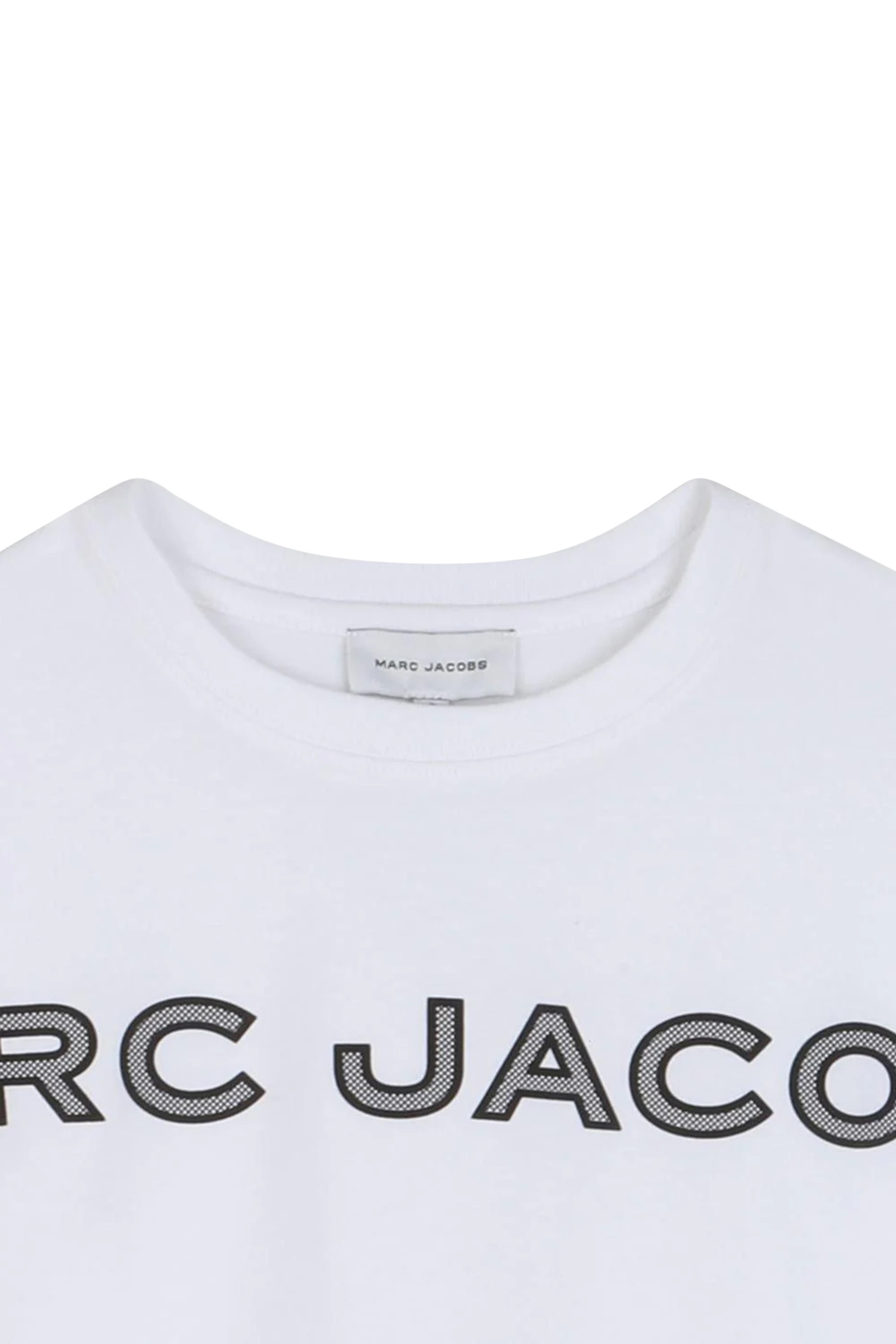 تيشيرت بشعار الماركة للأطفال