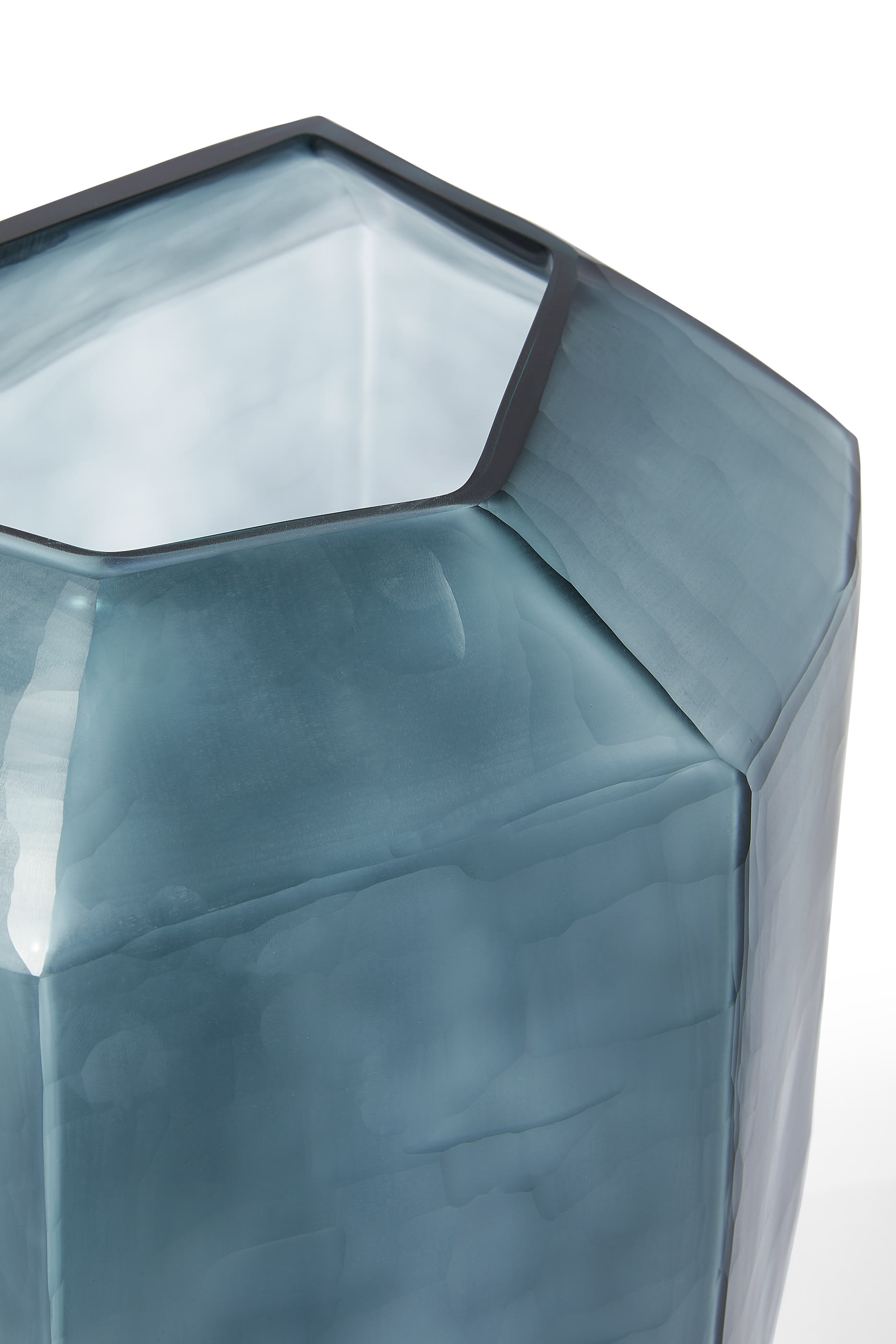 مزهرية كيوبستيك طويلة