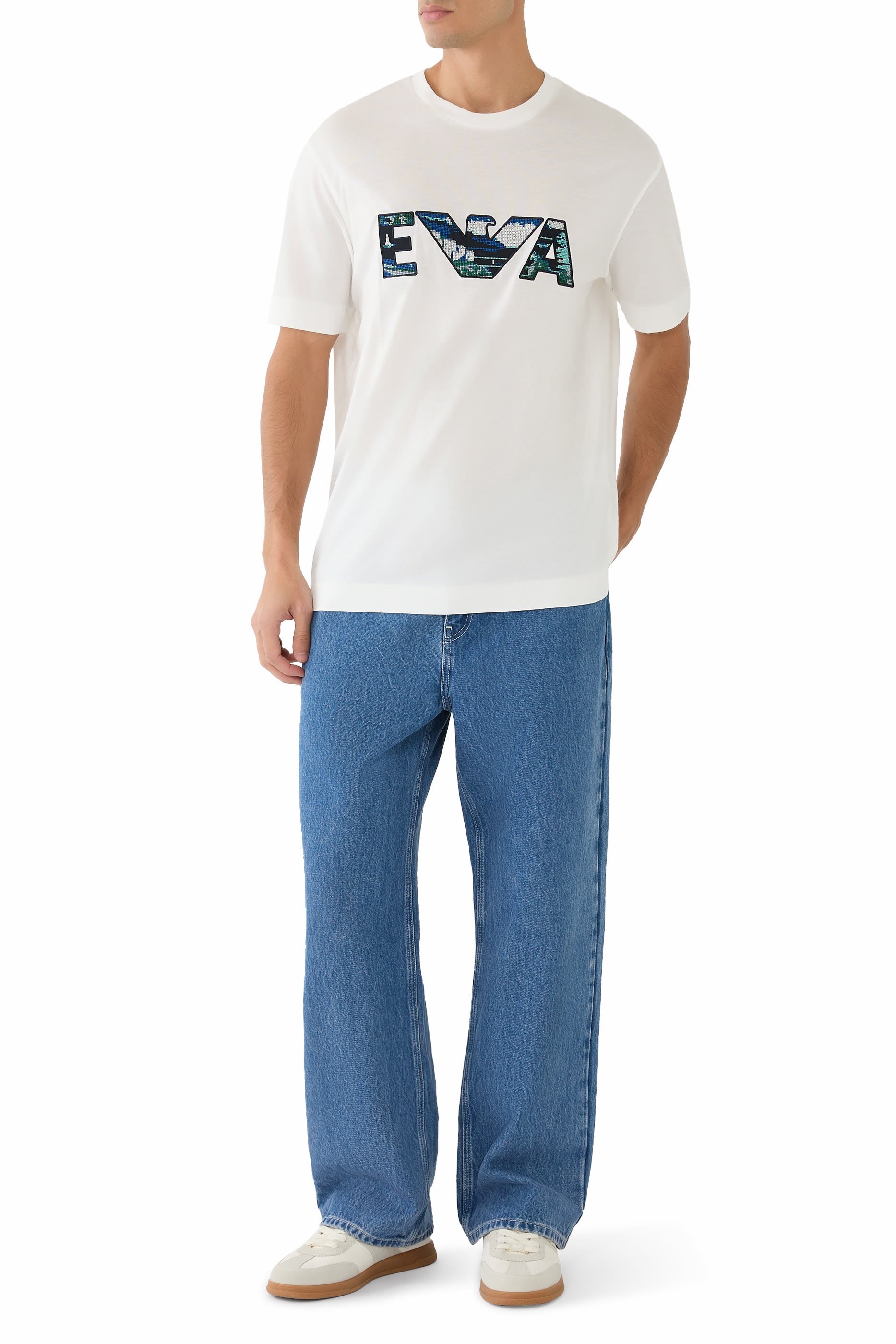 تيشيرت بشعار الماركة