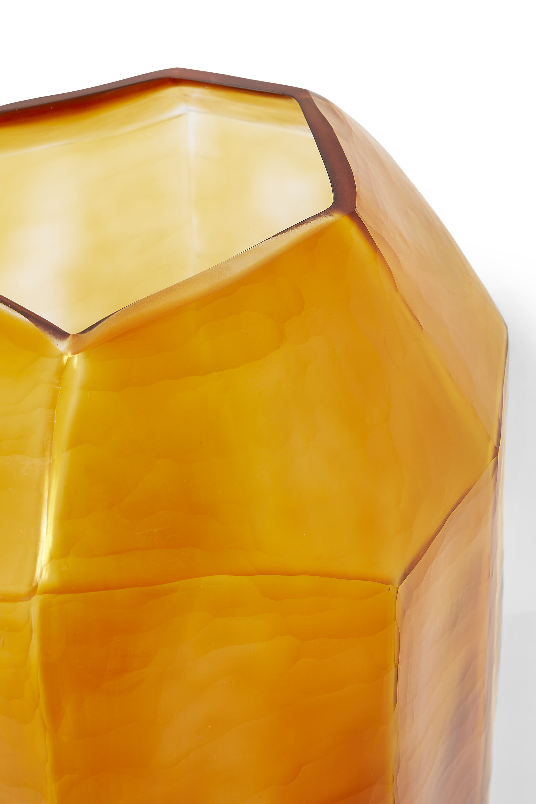 مزهرية كيوبستيك طويلة