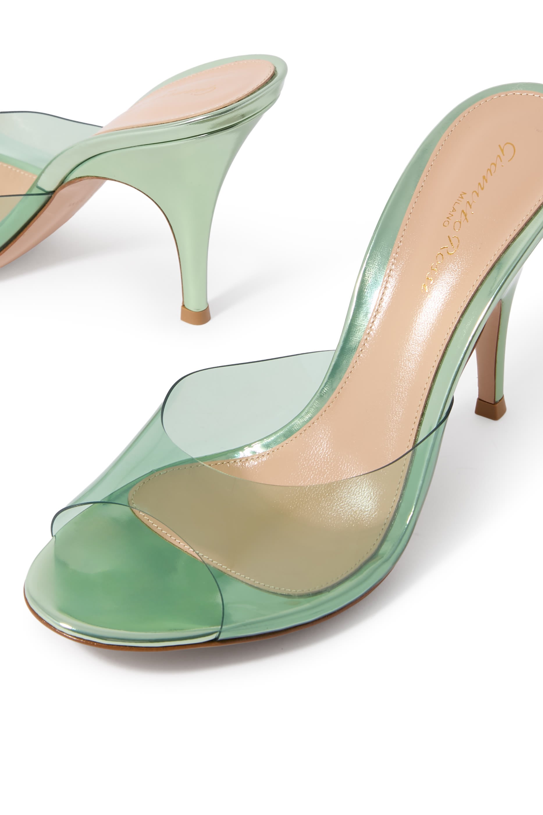 حذاء صوفيا 95 مفتوح من الخلف