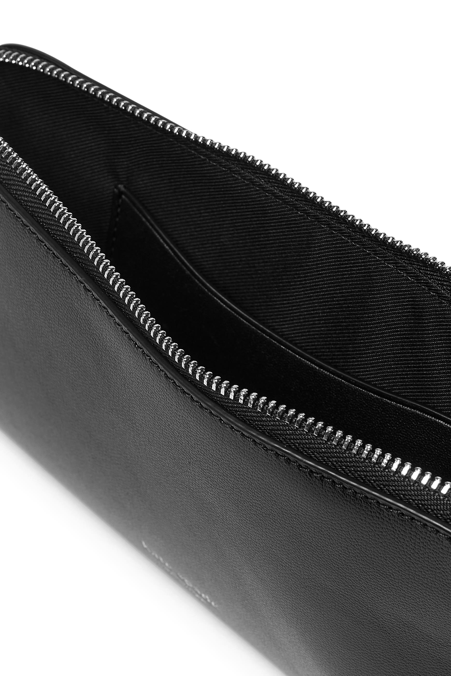  Leather Zip Wallet