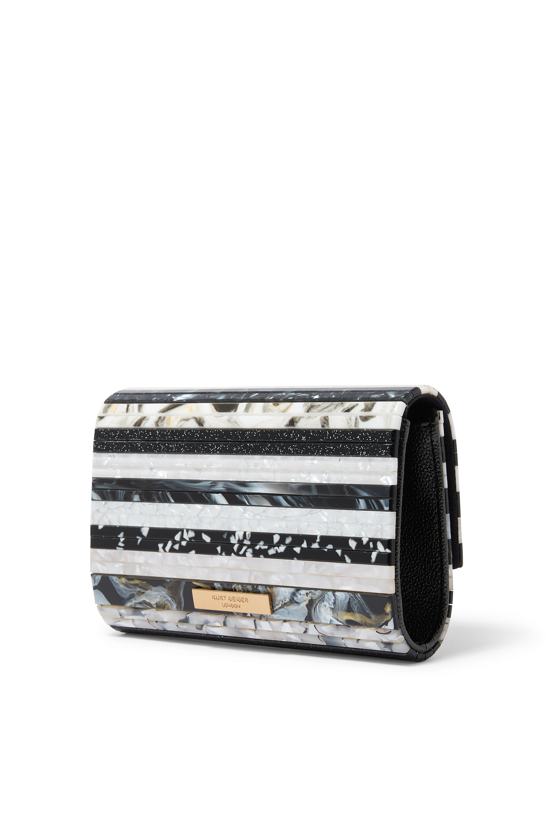 كلاتش بارتي بشعار الماركة