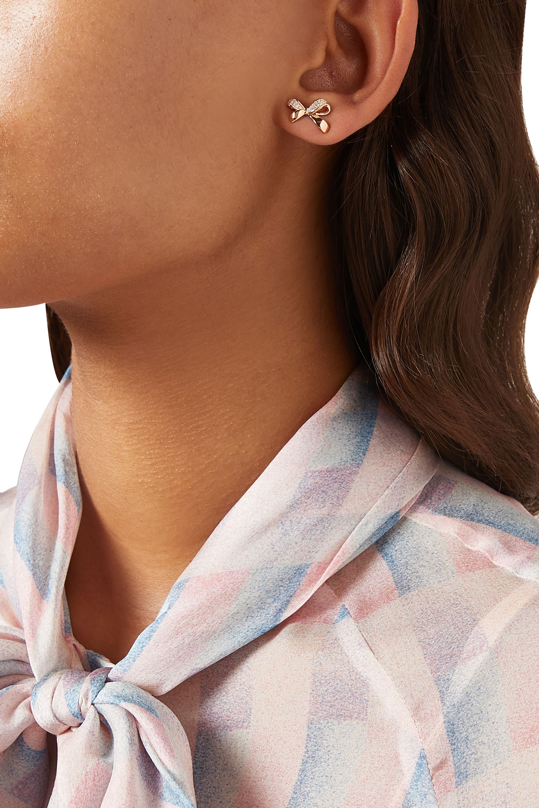 أقراط سنتيمنتال بتصميم عقدة