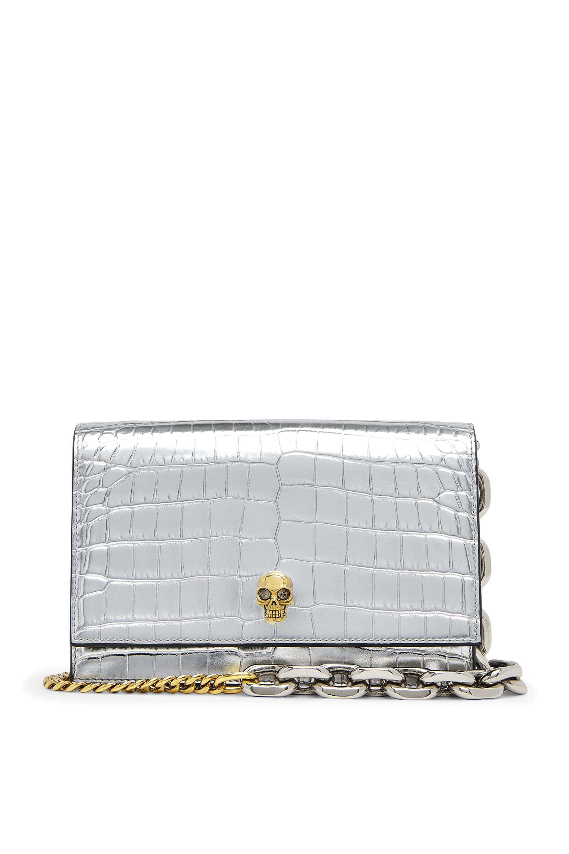 حقيبة صغيرة بحلية جمجمة