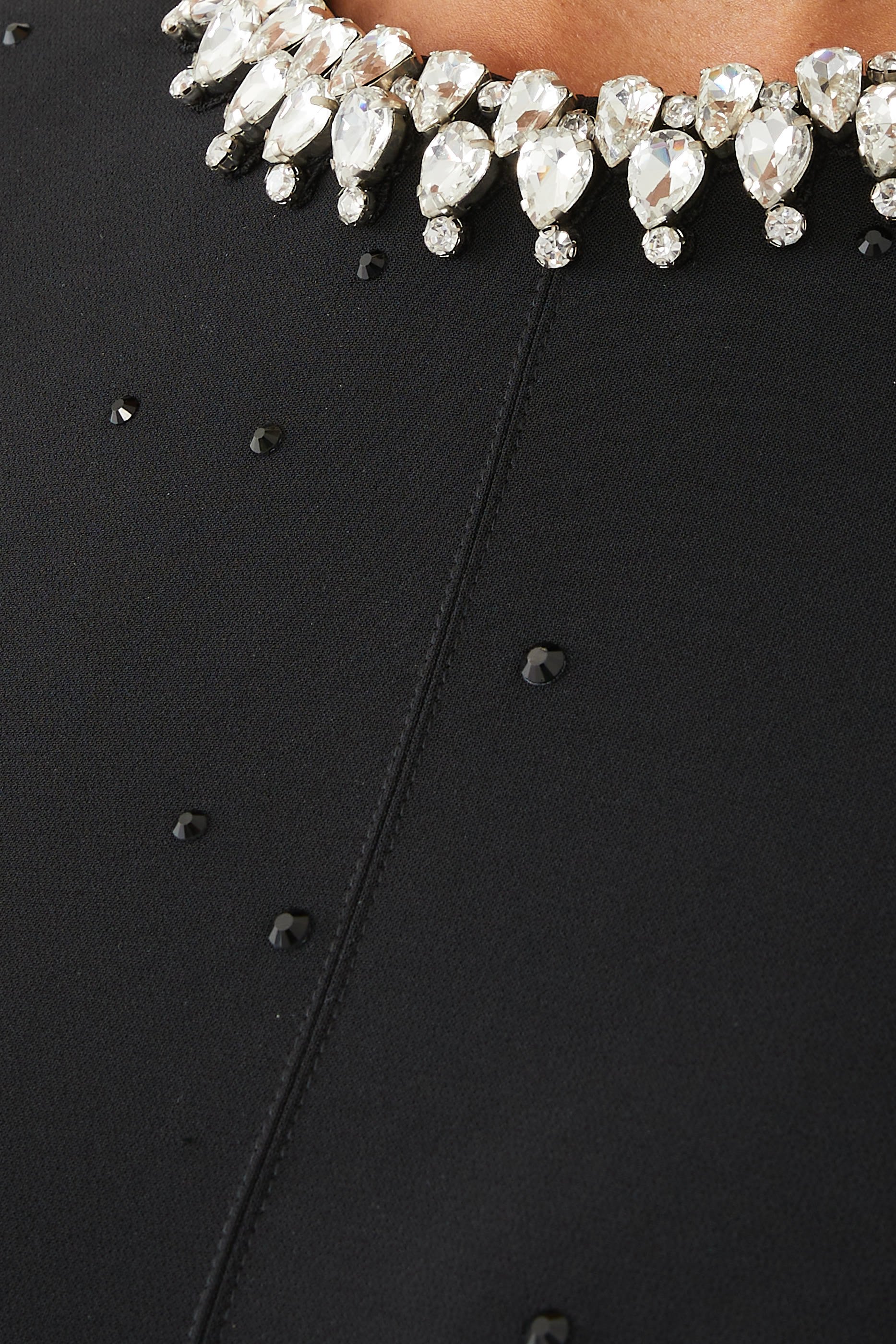 فستان سهرة مارس مرصع بالكريستال