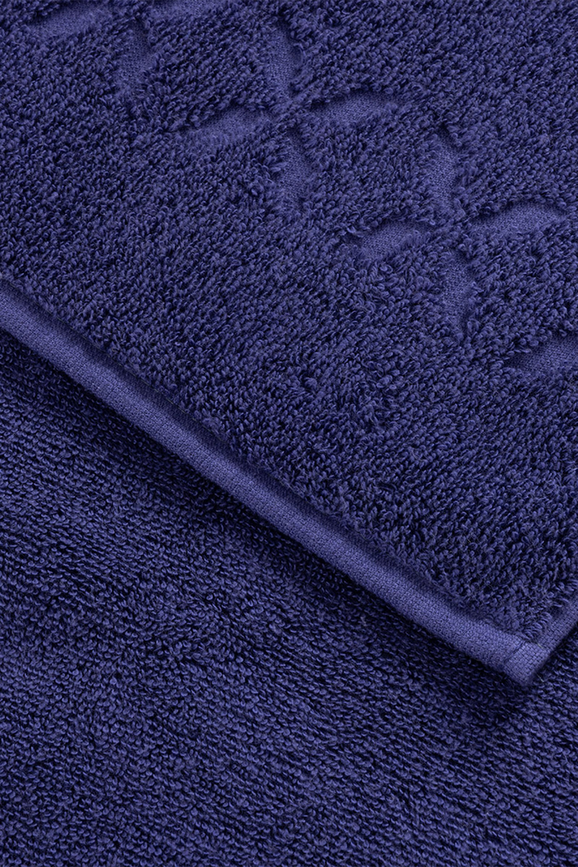 مناشف نايتشر