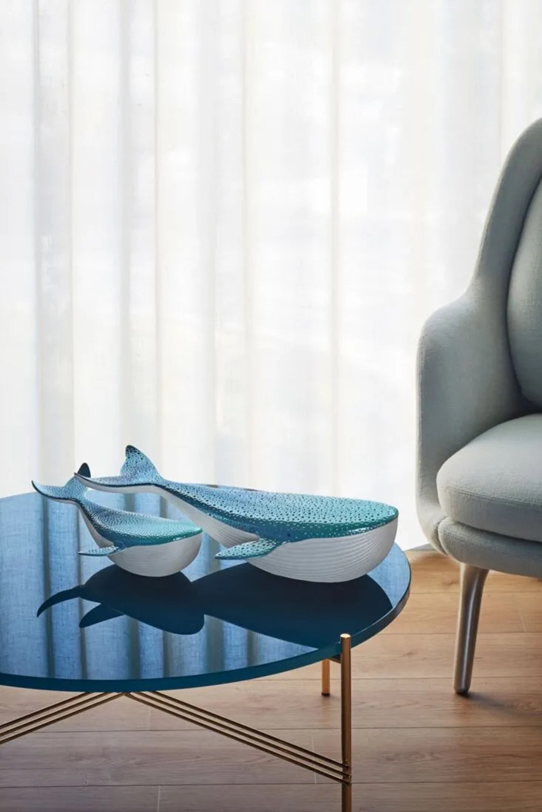 قطعة ديكور تمثال حوت